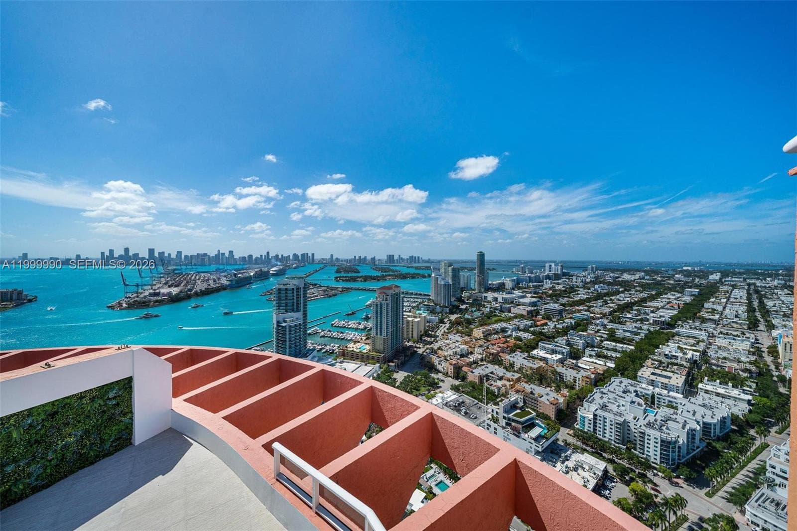 A11999990 — Miami Beach — 60