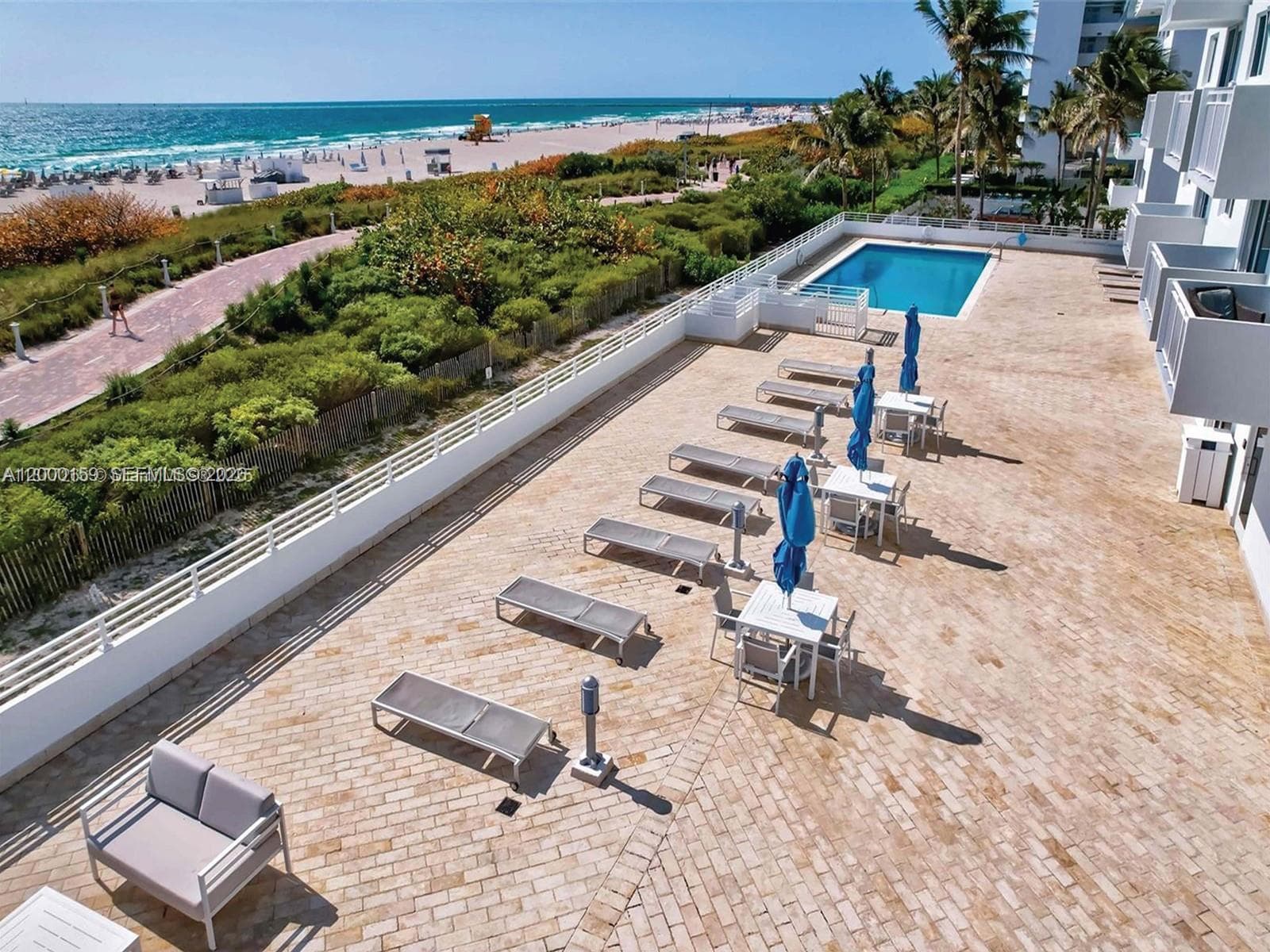 A12000159 — Miami Beach — 24