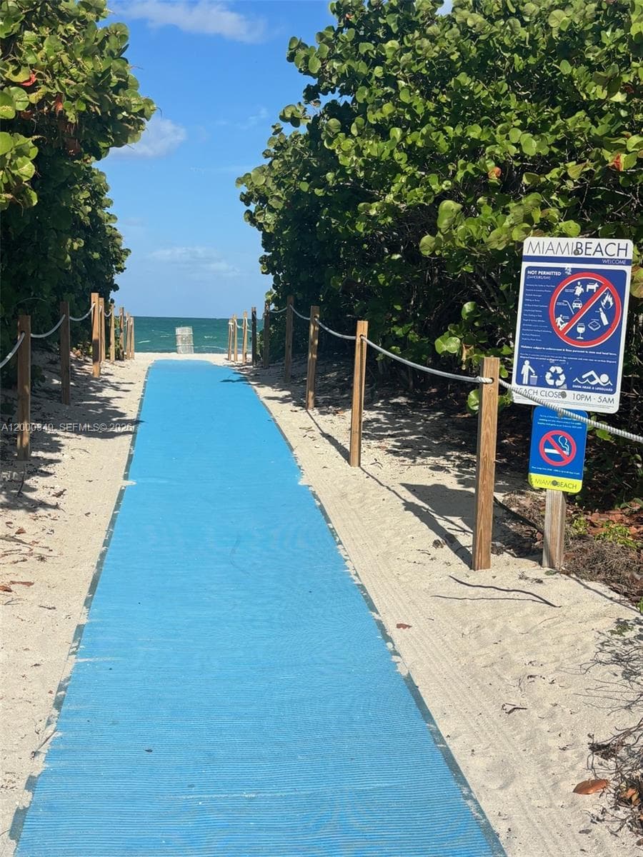 A12000349 — Miami Beach — 8