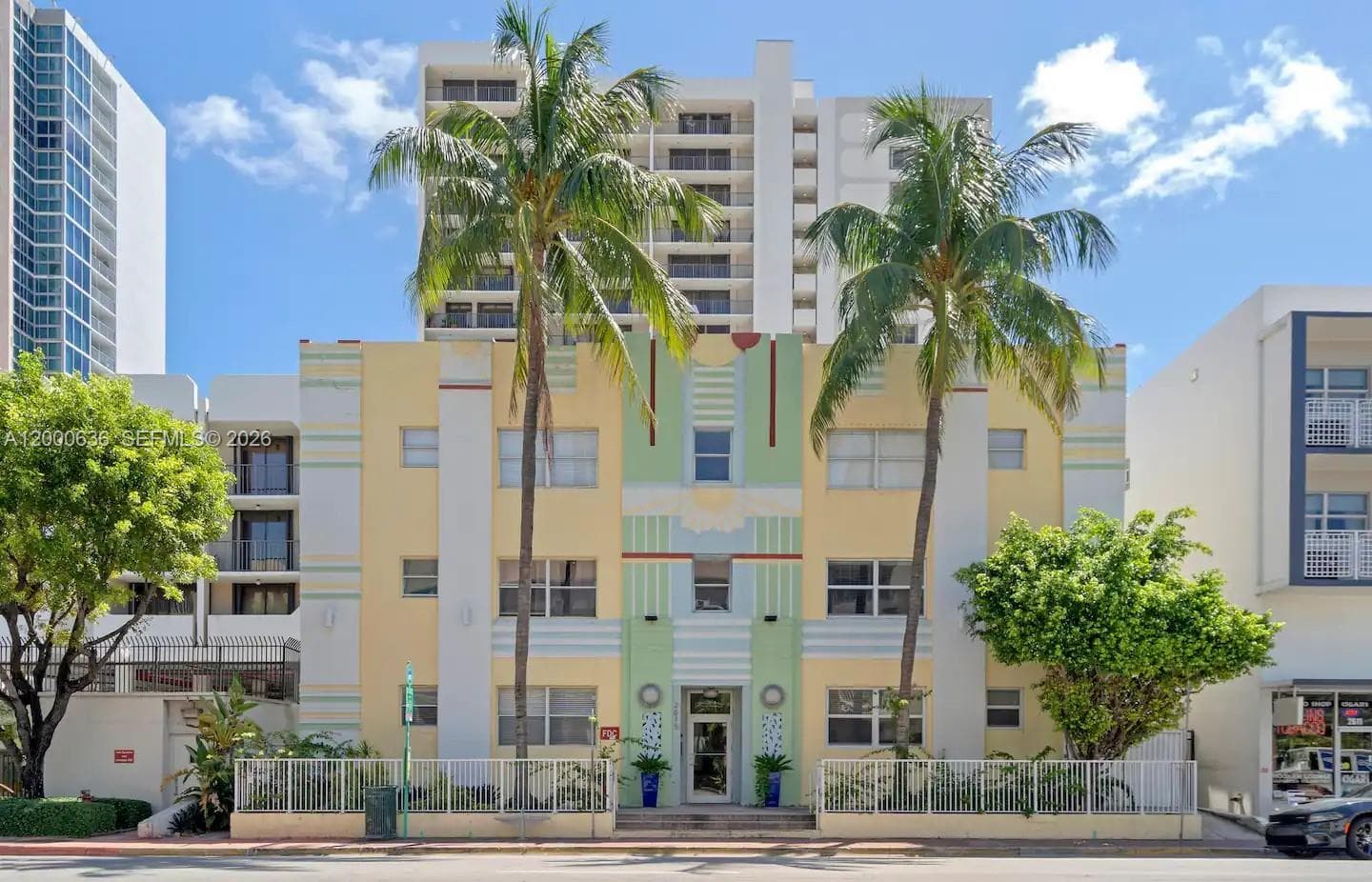 A12000636 — Miami Beach — 9
