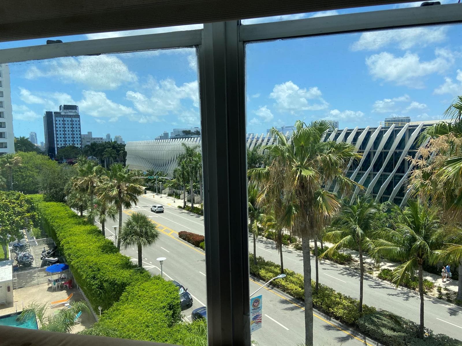 B26015785 — Miami Beach — 10
