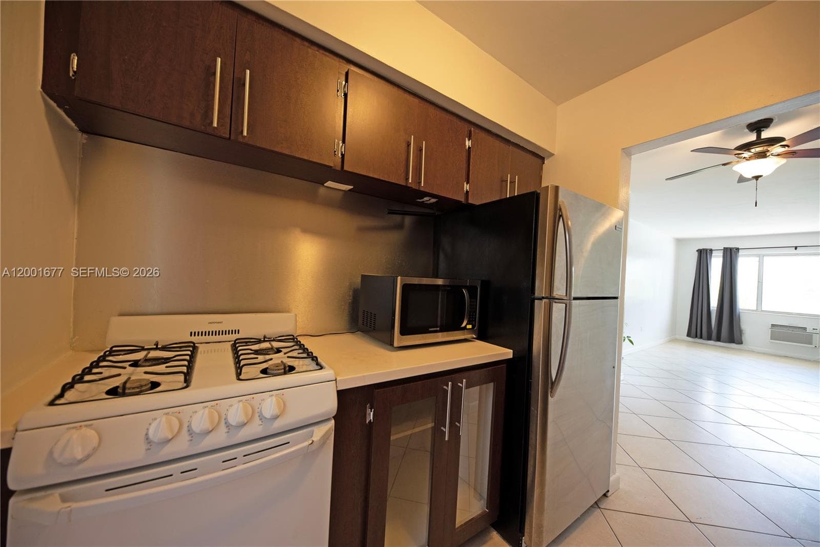 A12001677 — Miami Beach — 6