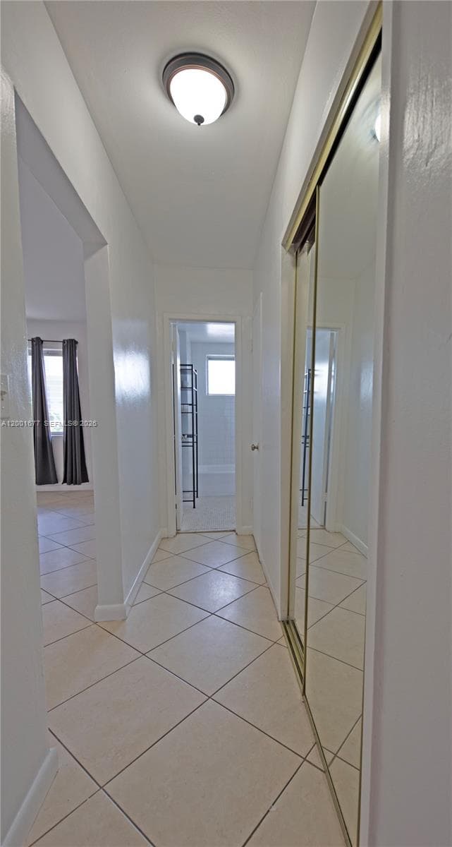 A12001677 — Miami Beach — 12