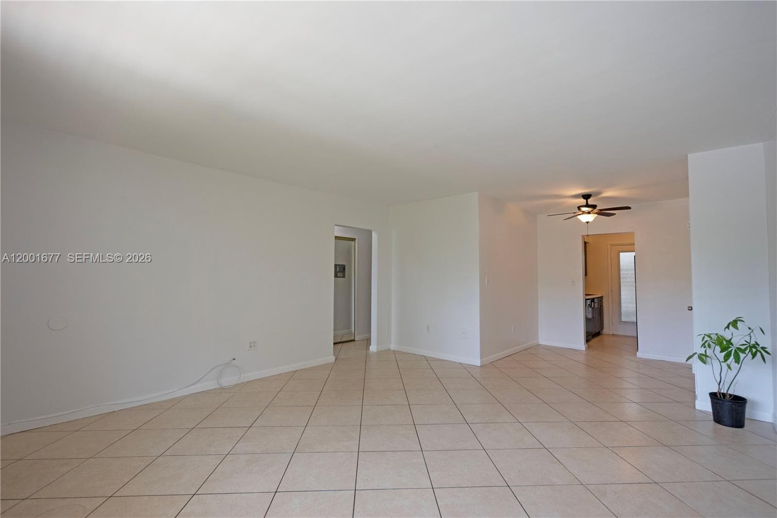 A12001677 — Miami Beach — 4