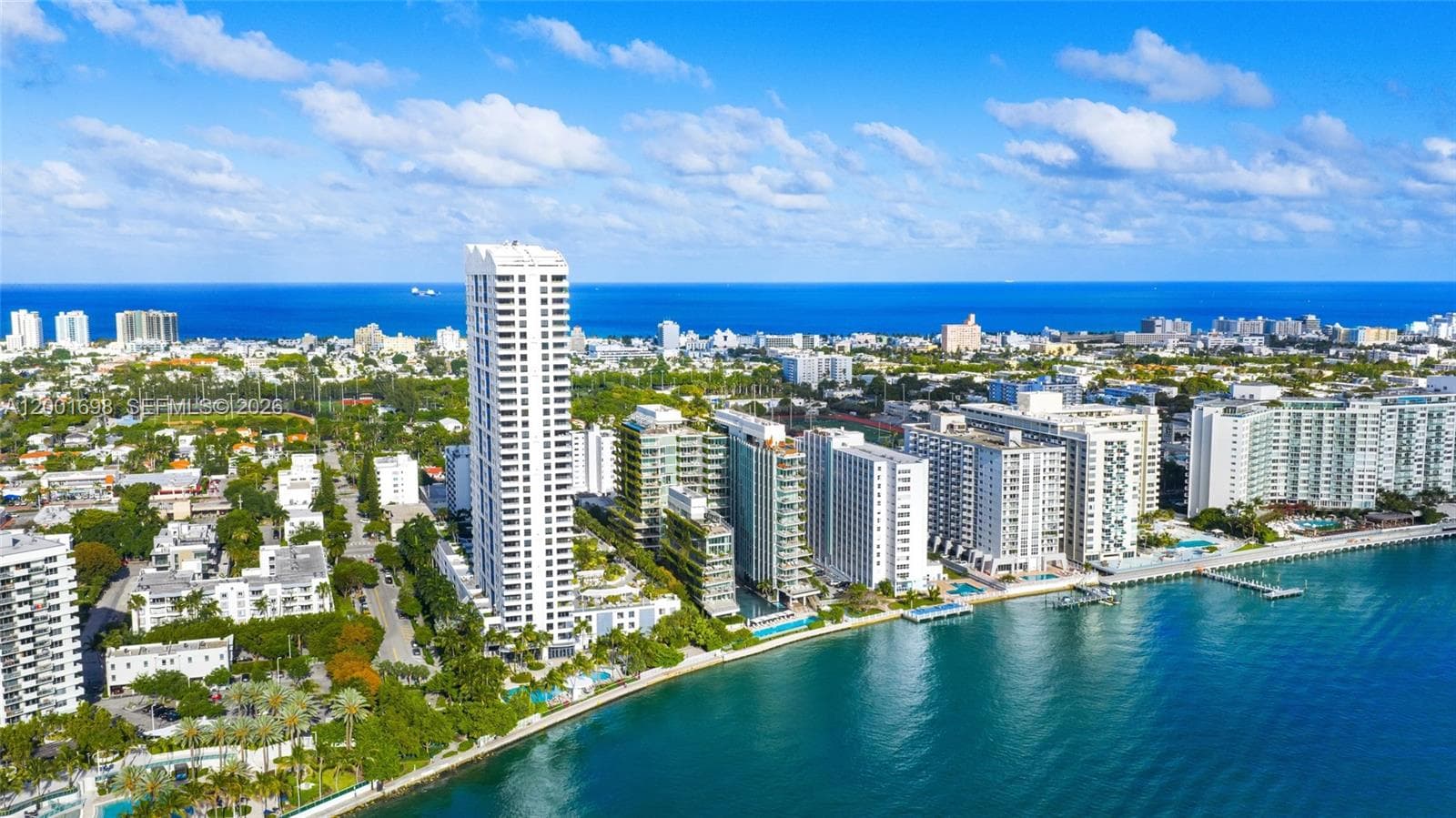 A12001698 — Miami Beach — 52