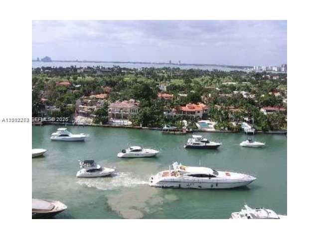 A12002278 — Miami Beach — 4