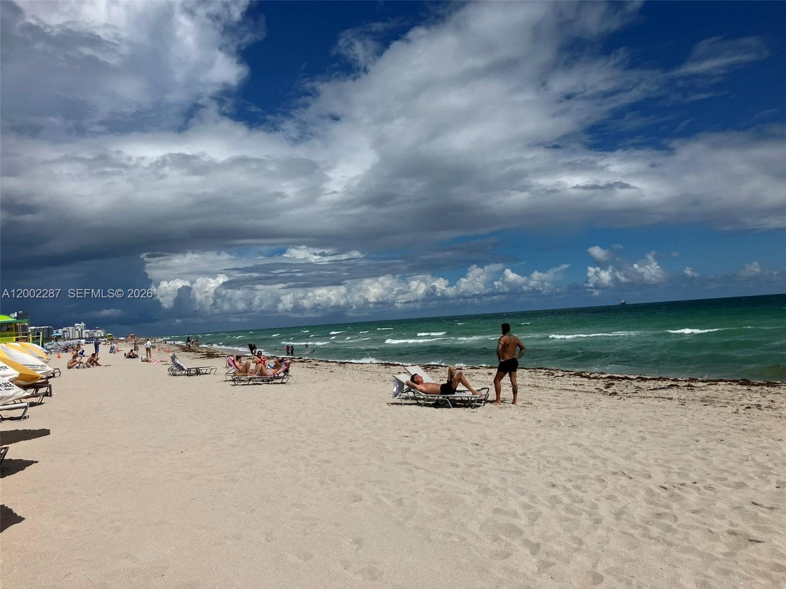 A12002287 — Miami Beach — 27