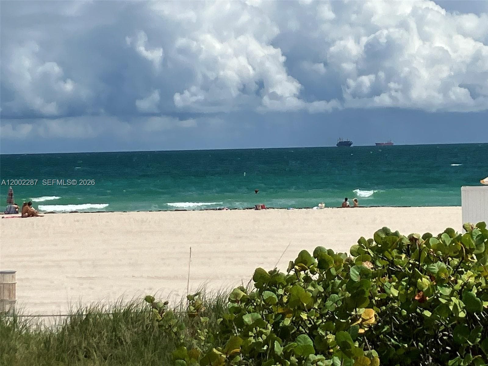 A12002287 — Miami Beach — 22