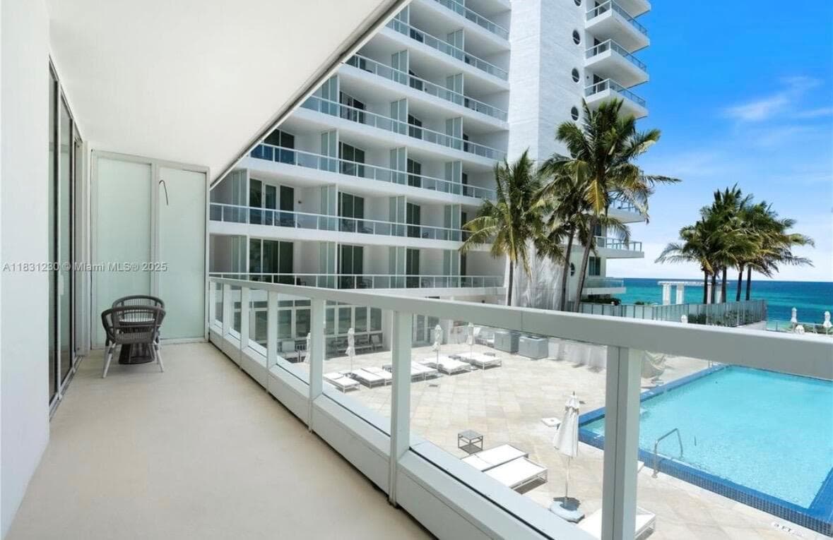 B26016672 — Miami Beach — 7