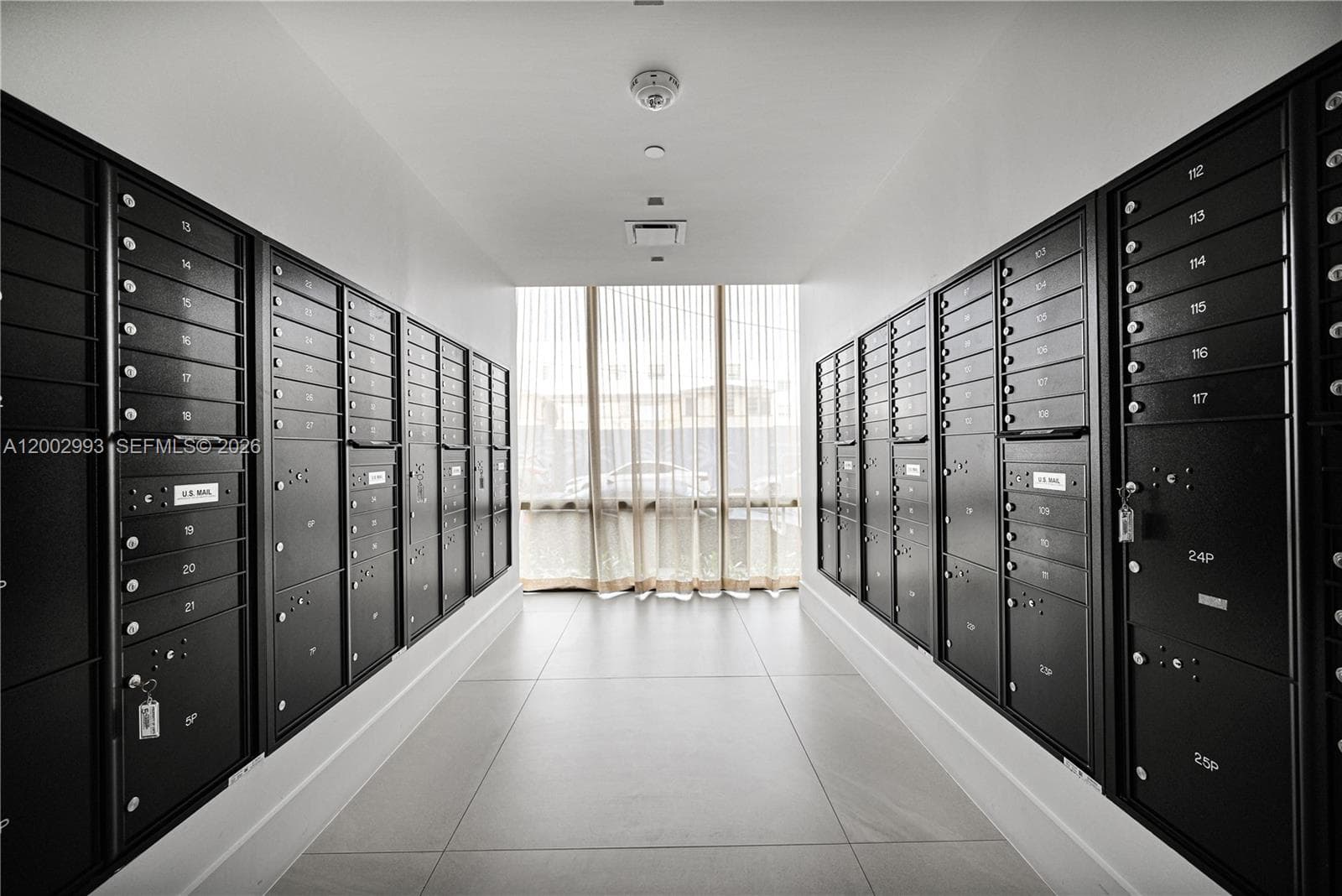 A12002993 — Miami Beach — 42
