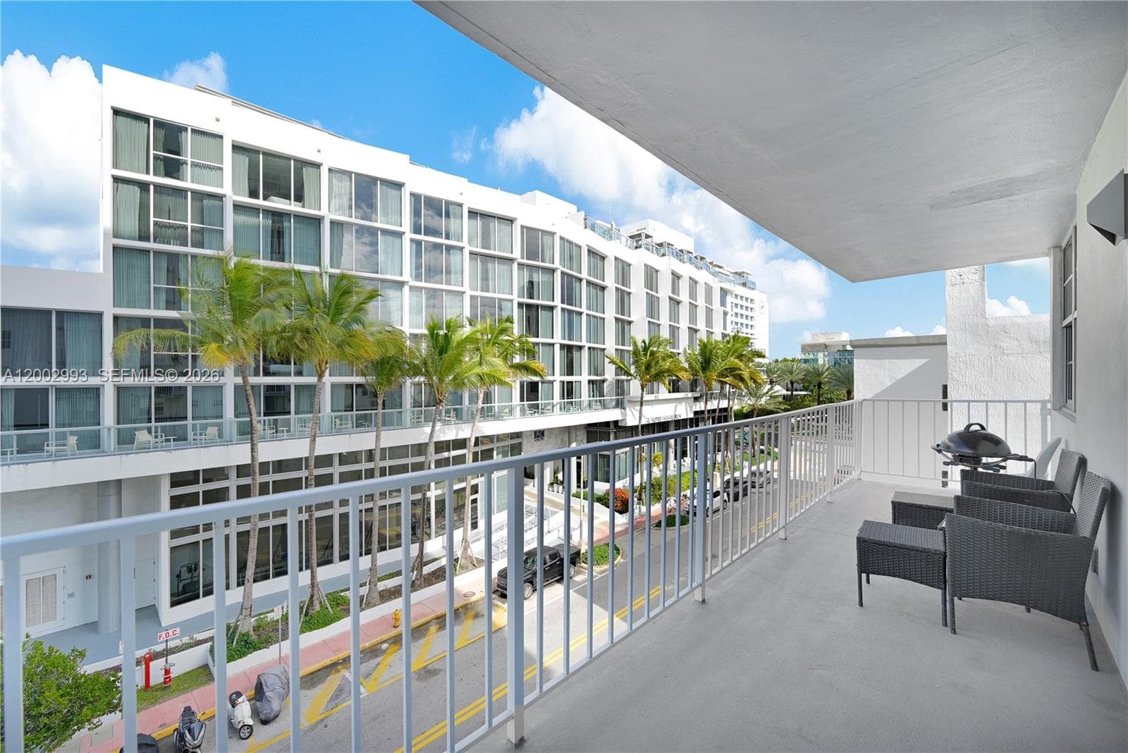 A12002993 — Miami Beach — 13