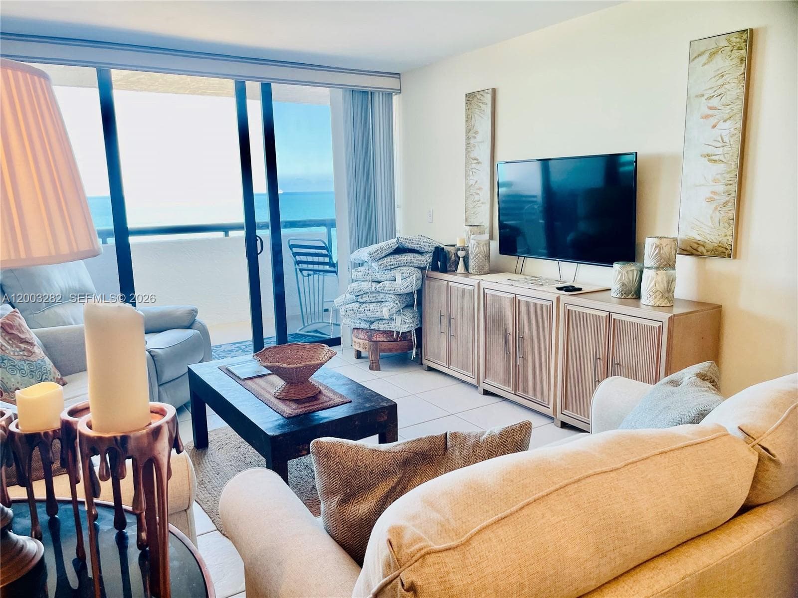 A12003282 — Miami Beach — 4