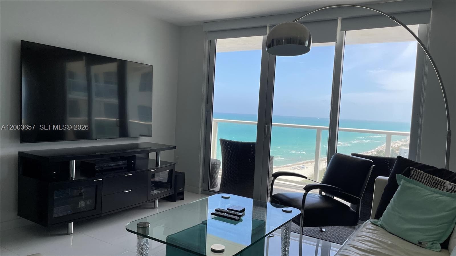 A12003657 — Miami Beach