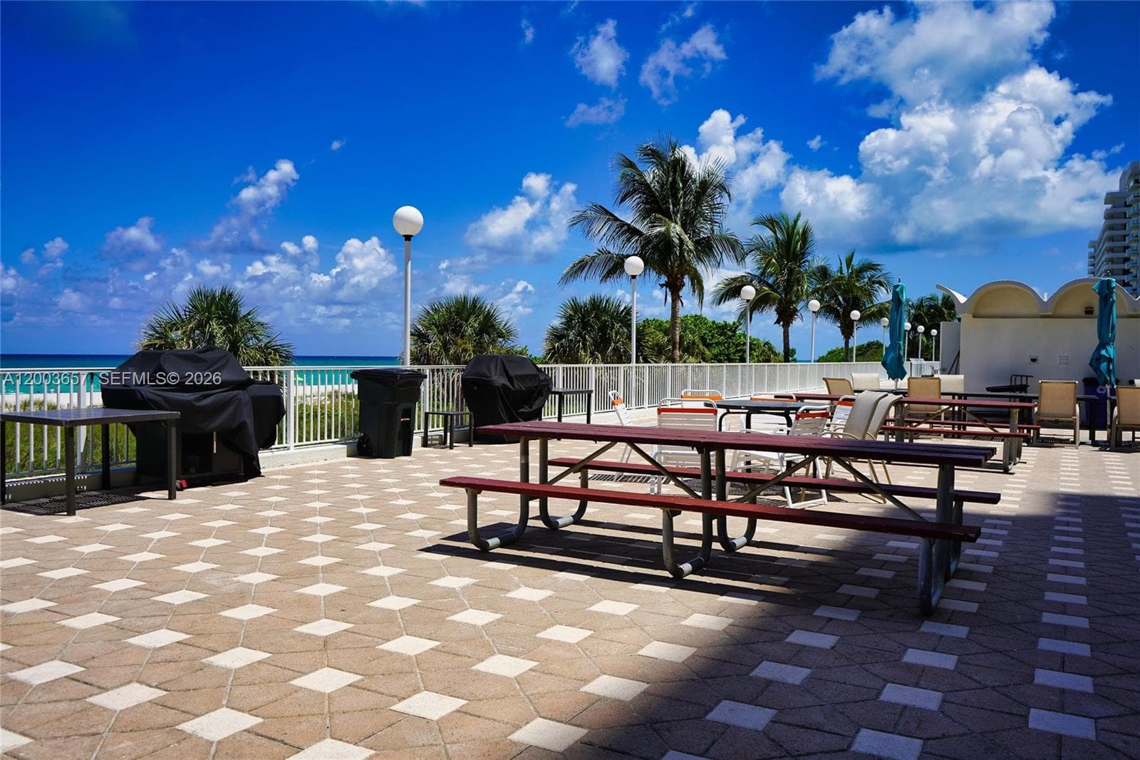 A12003657 — Miami Beach — 37