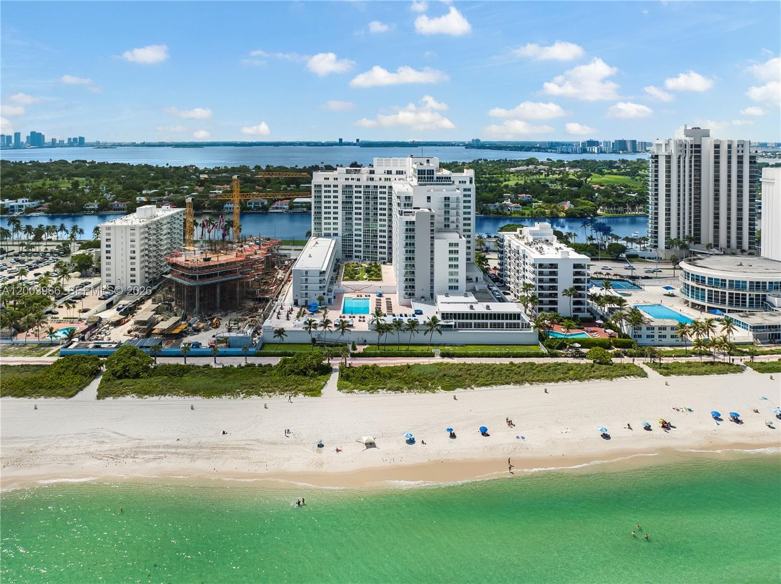 A12003966 — Miami Beach — 10