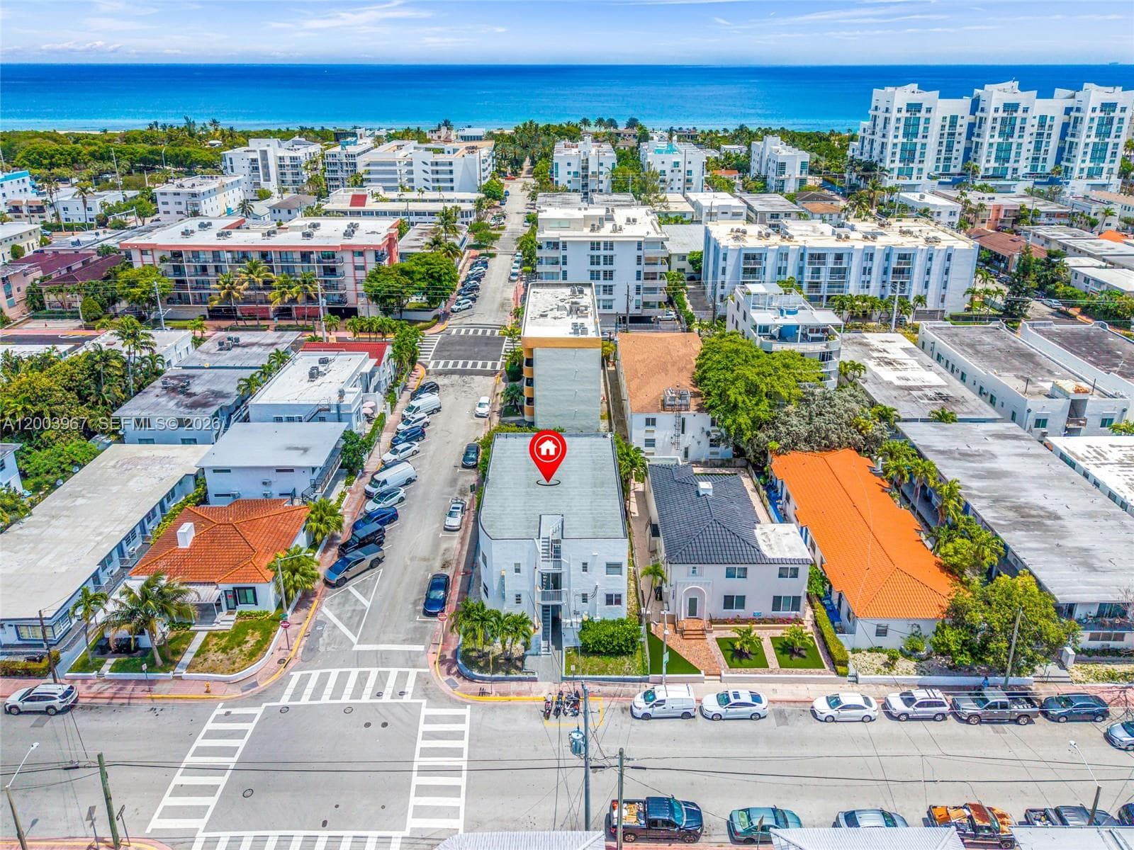 A12003967 — Miami Beach — 24