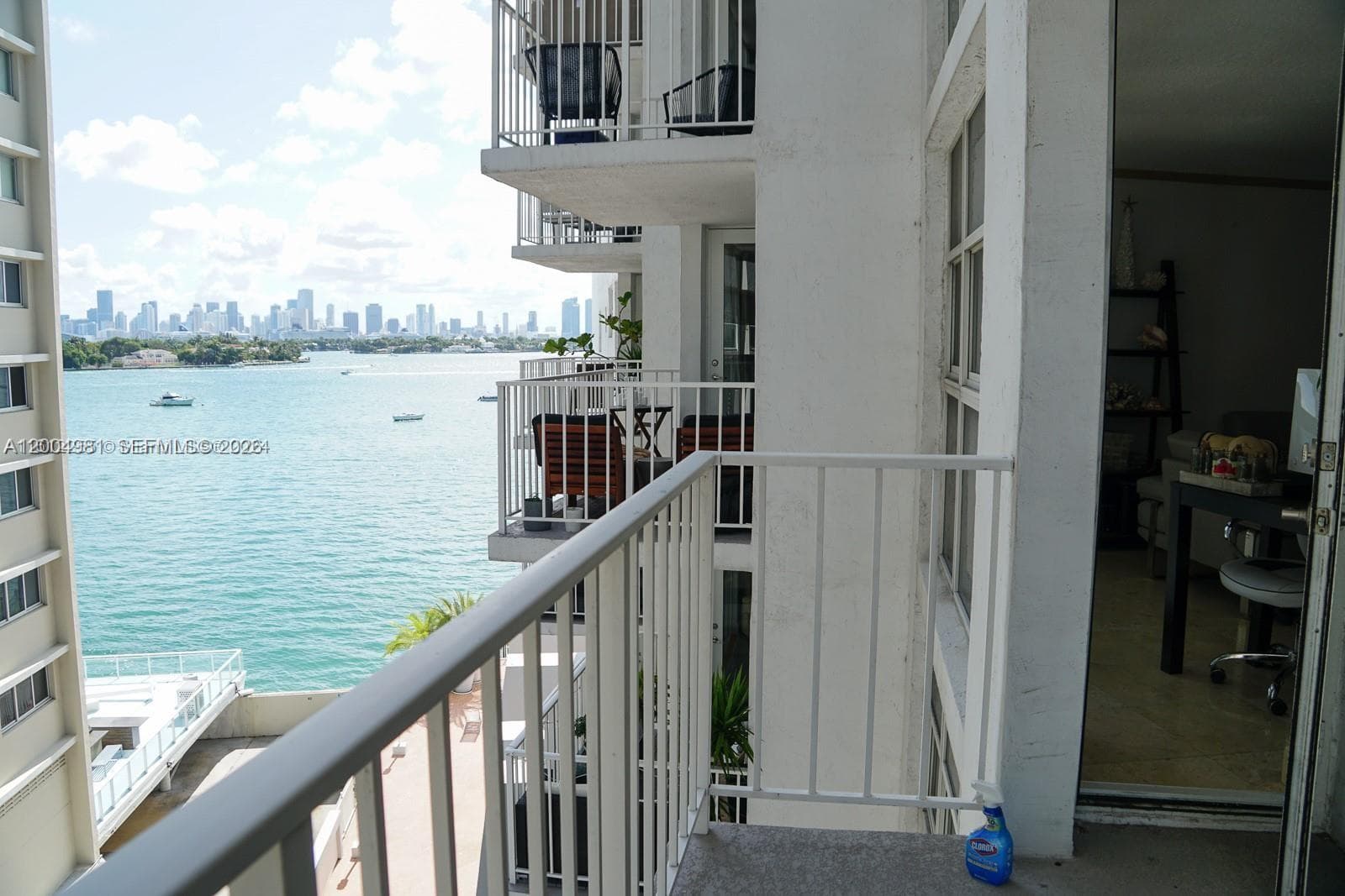 A12004981 — Miami Beach — 22