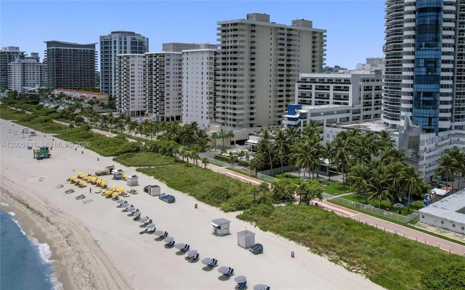 A12005131 — Miami Beach — 36