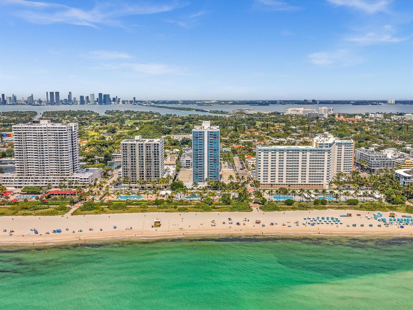 B26018644 — Miami Beach — 53
