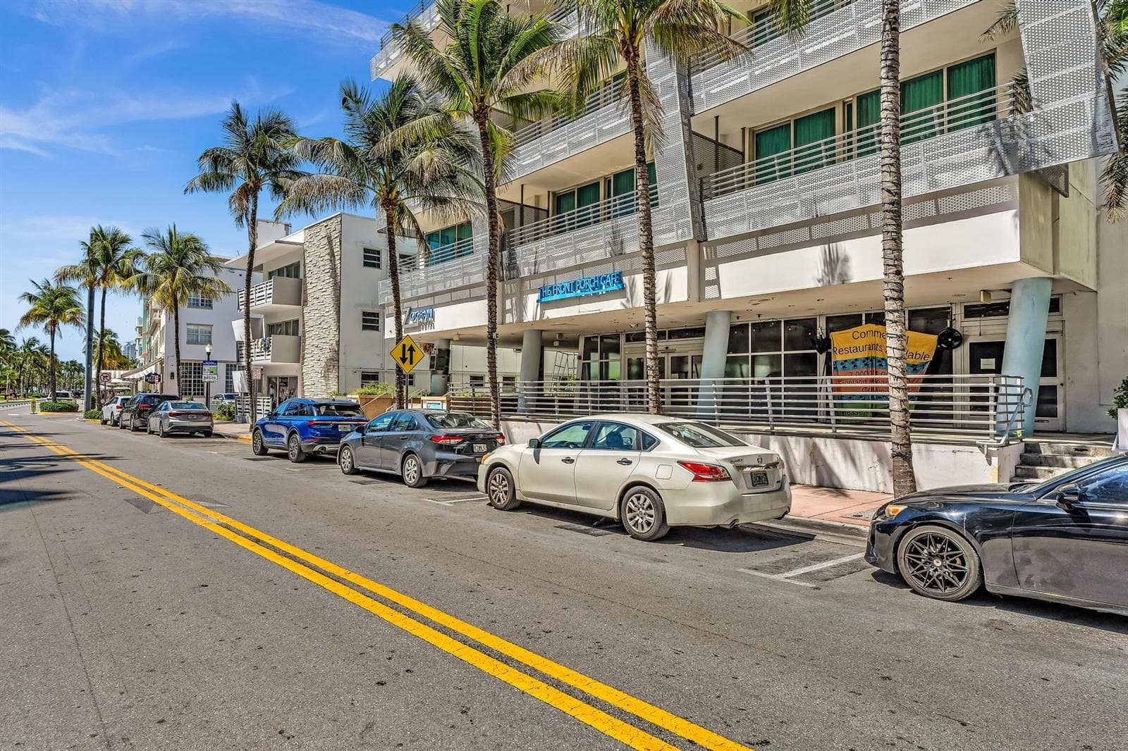 B26020064 — Miami Beach — 45