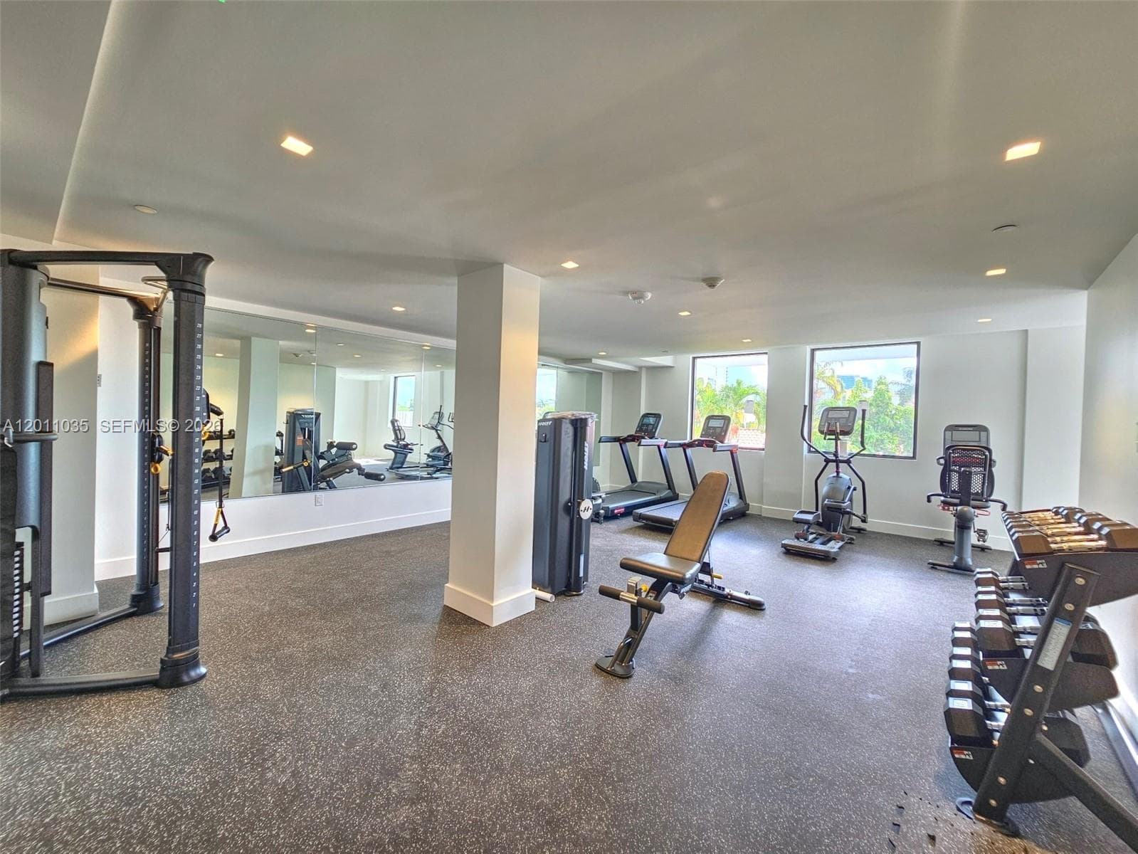 A12011035 — Miami Beach — 35