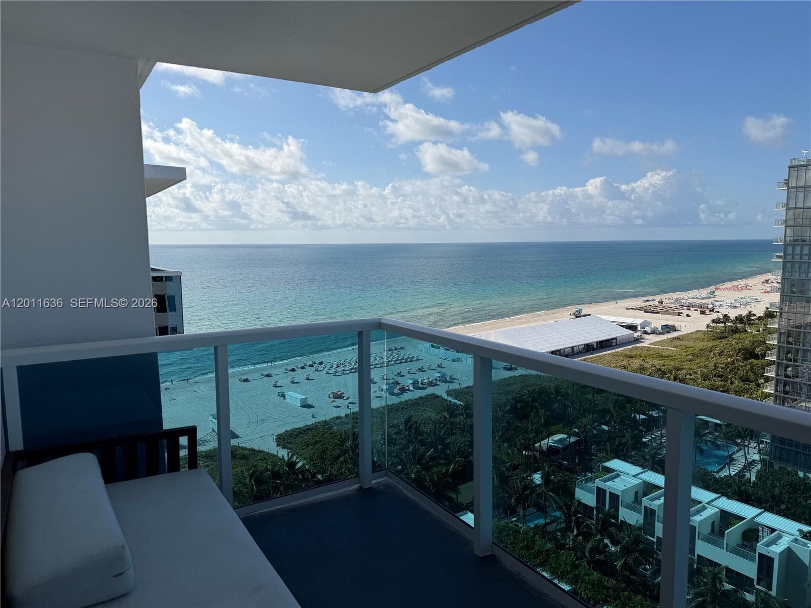 A12011636 — Miami Beach — 3