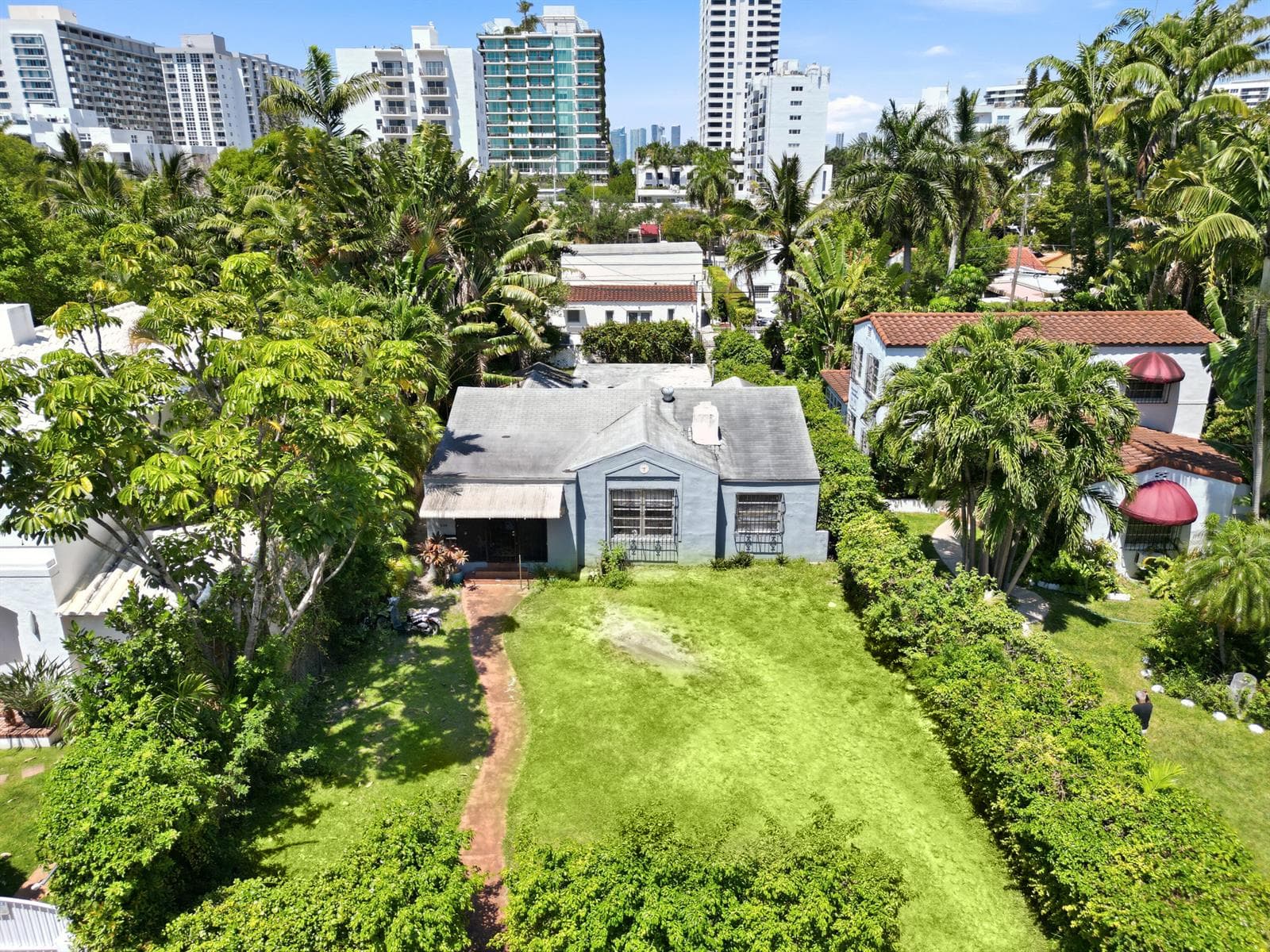 B26023361 — Miami Beach — 7