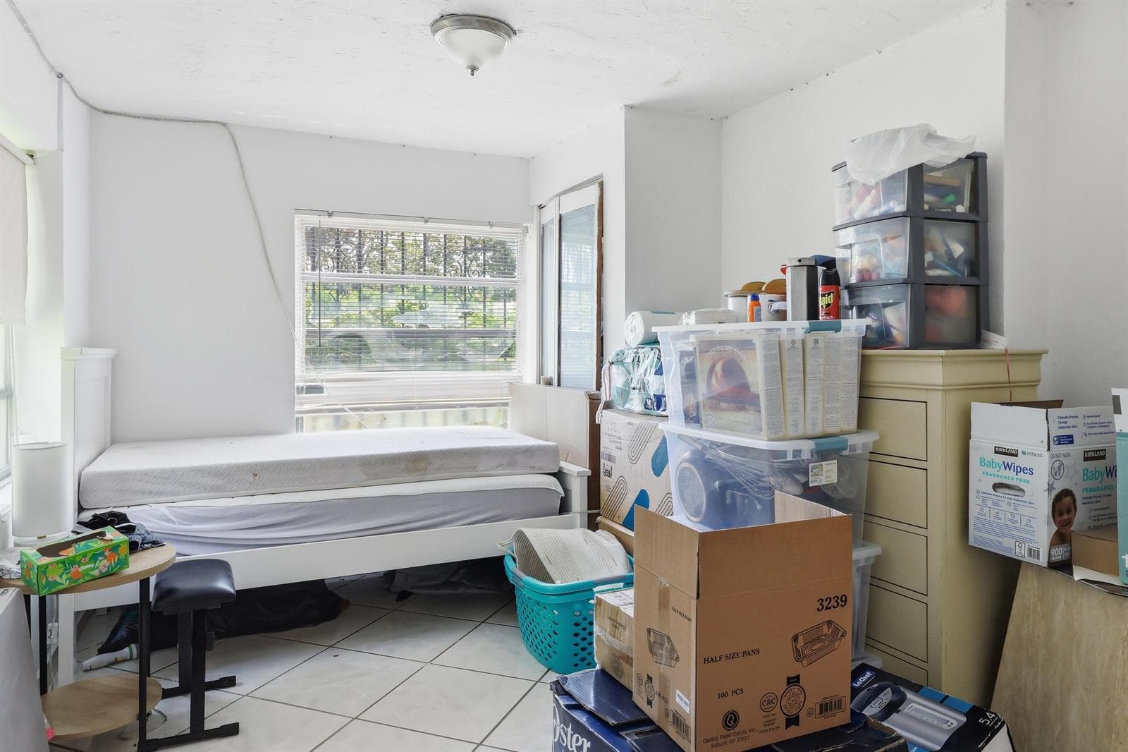 B26023361 — Miami Beach — 10