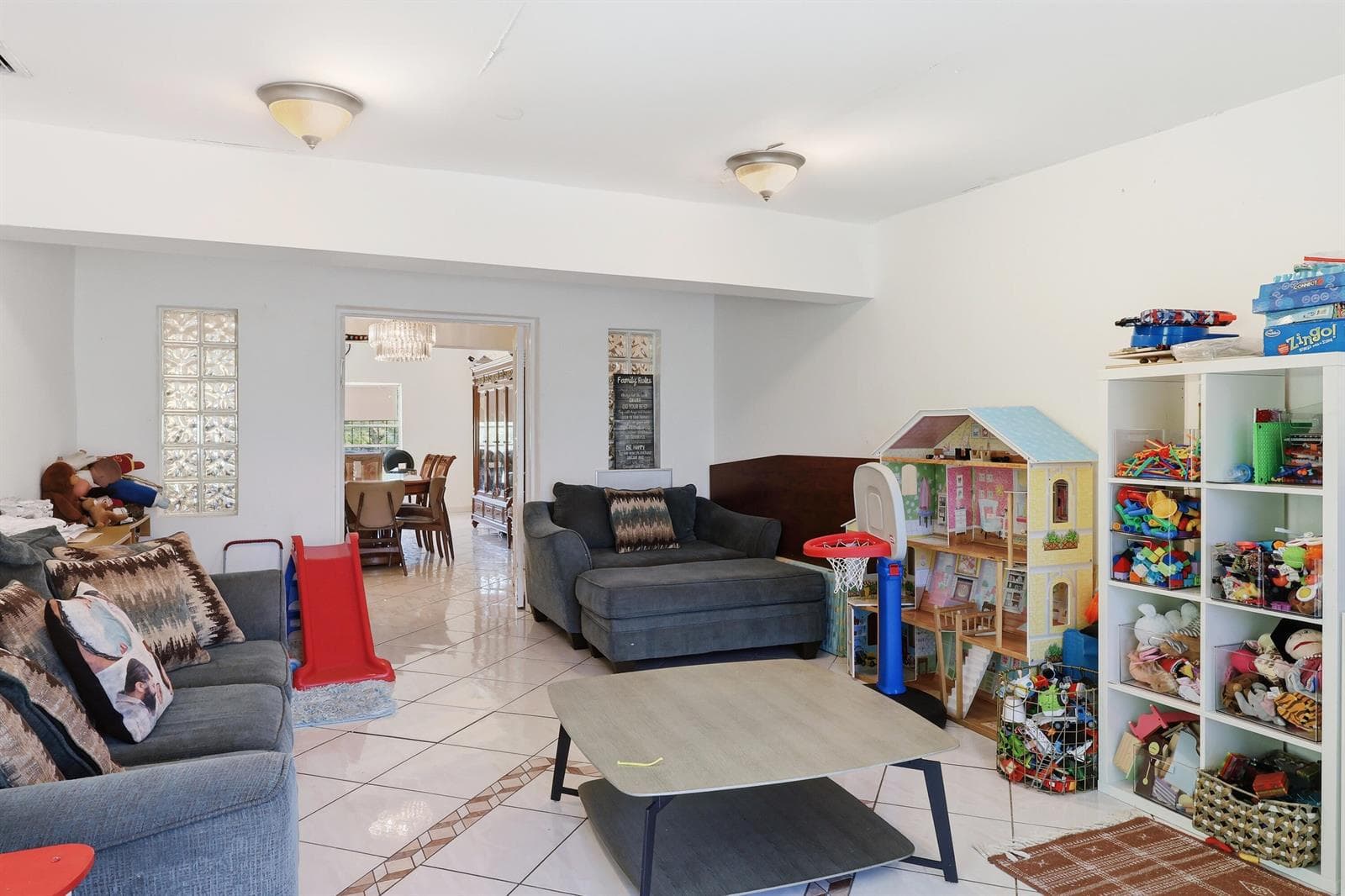 B26023361 — Miami Beach — 15