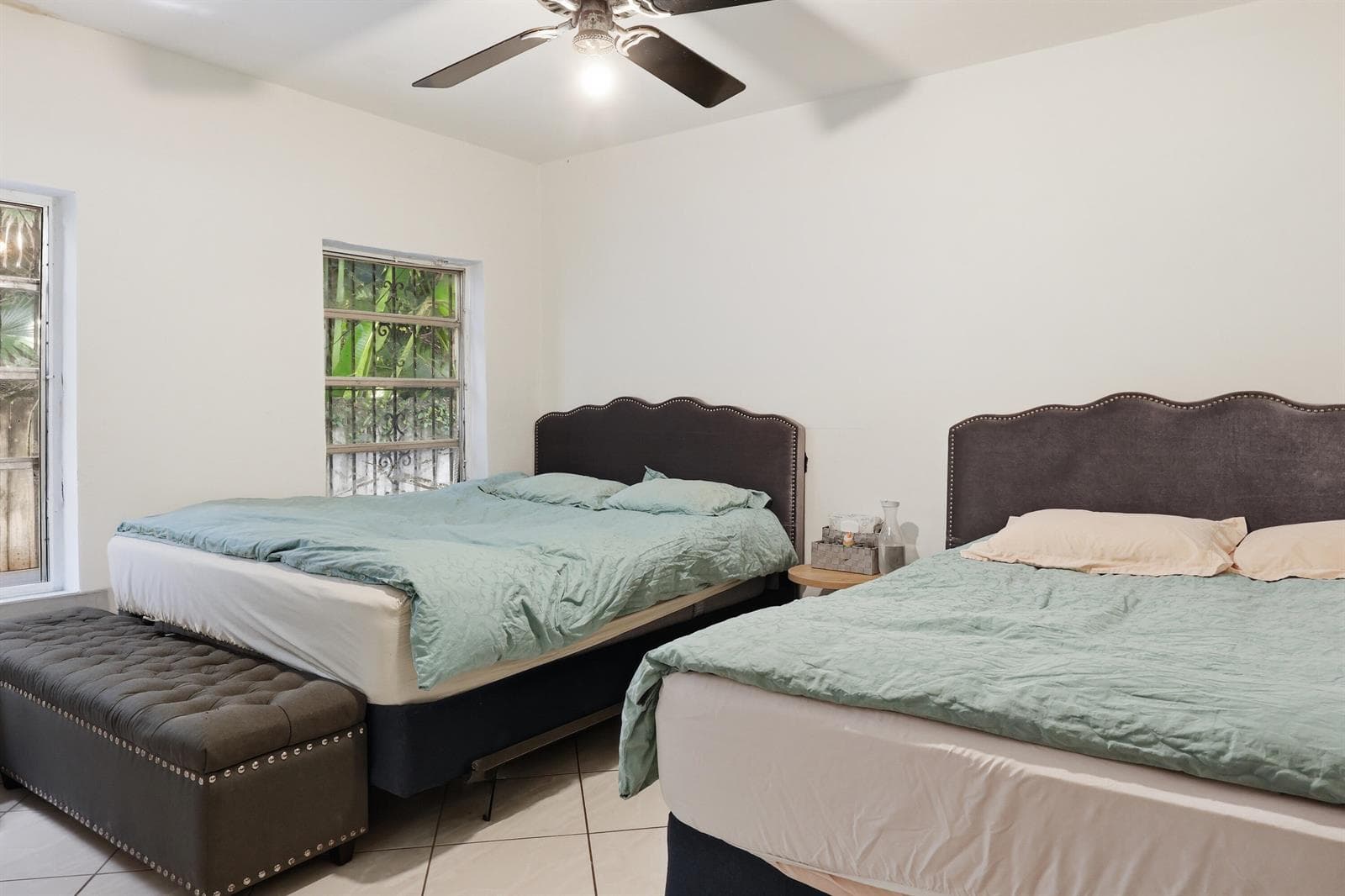 B26023361 — Miami Beach — 11