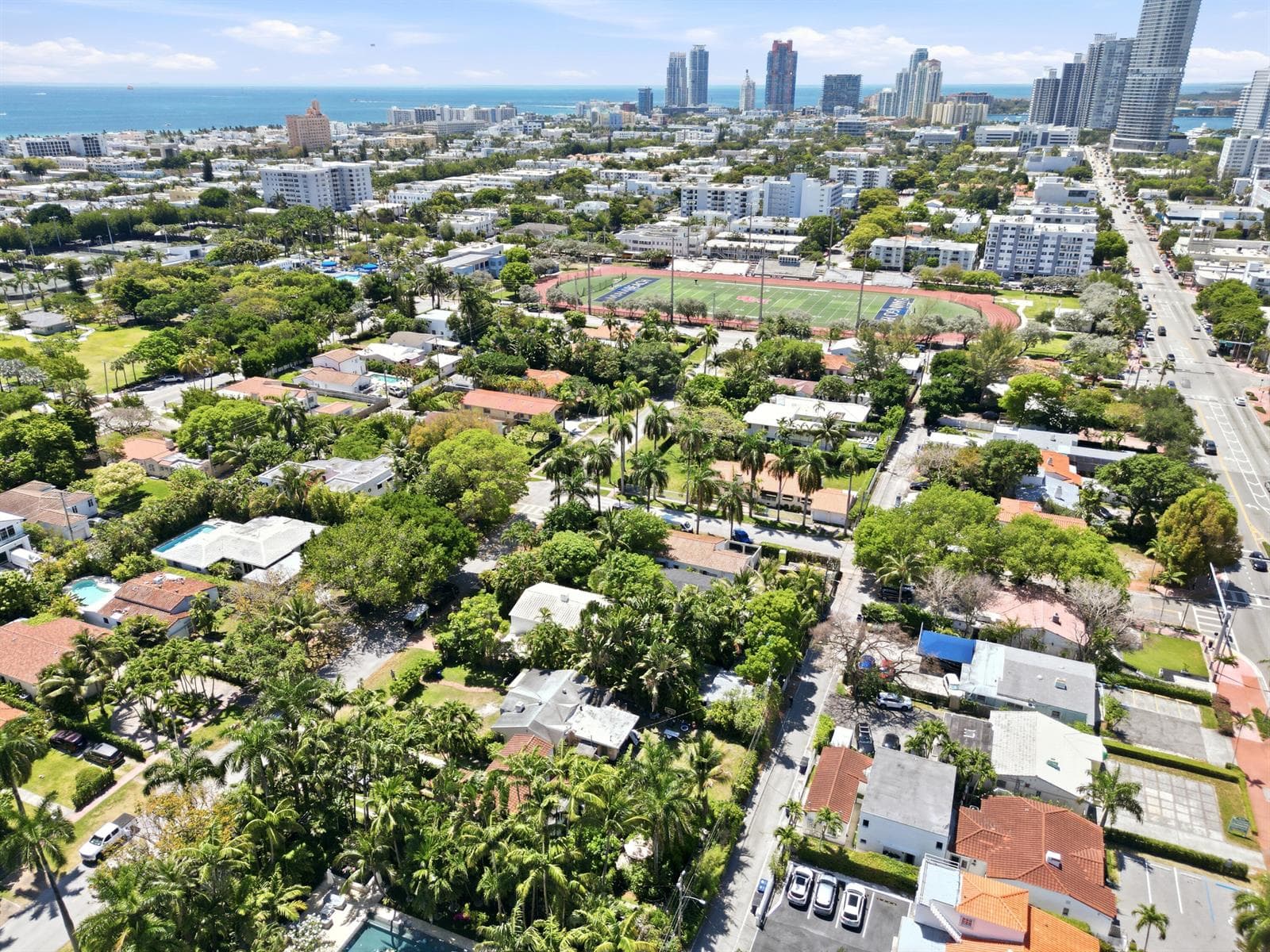 B26023361 — Miami Beach — 21