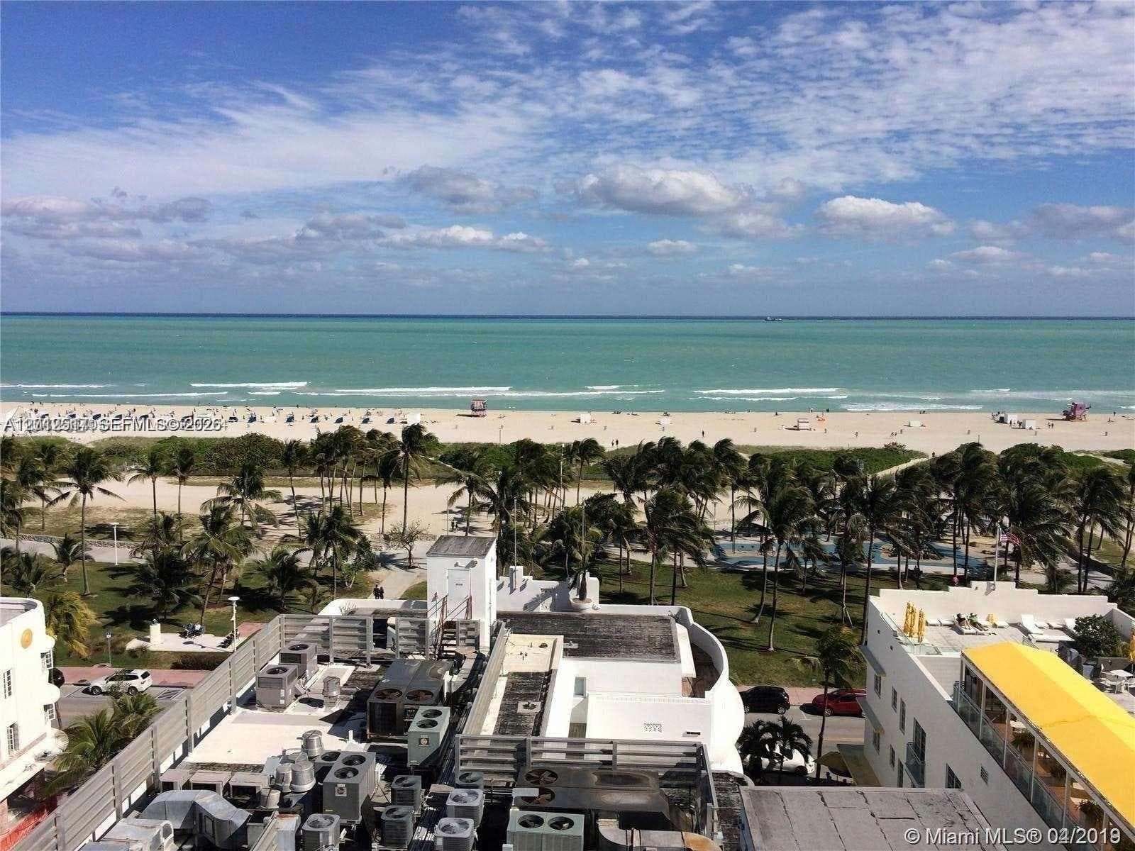 A12012517 — Miami Beach — 14