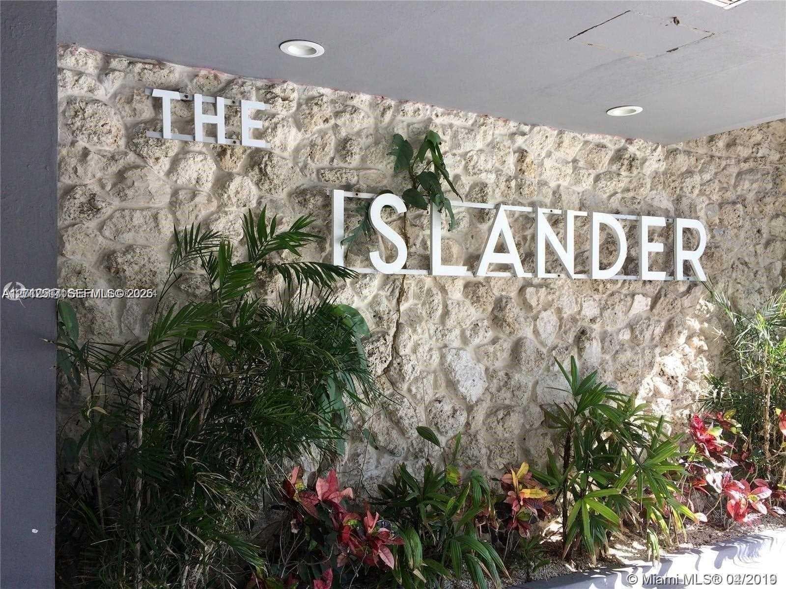 A12012517 — Miami Beach — 15