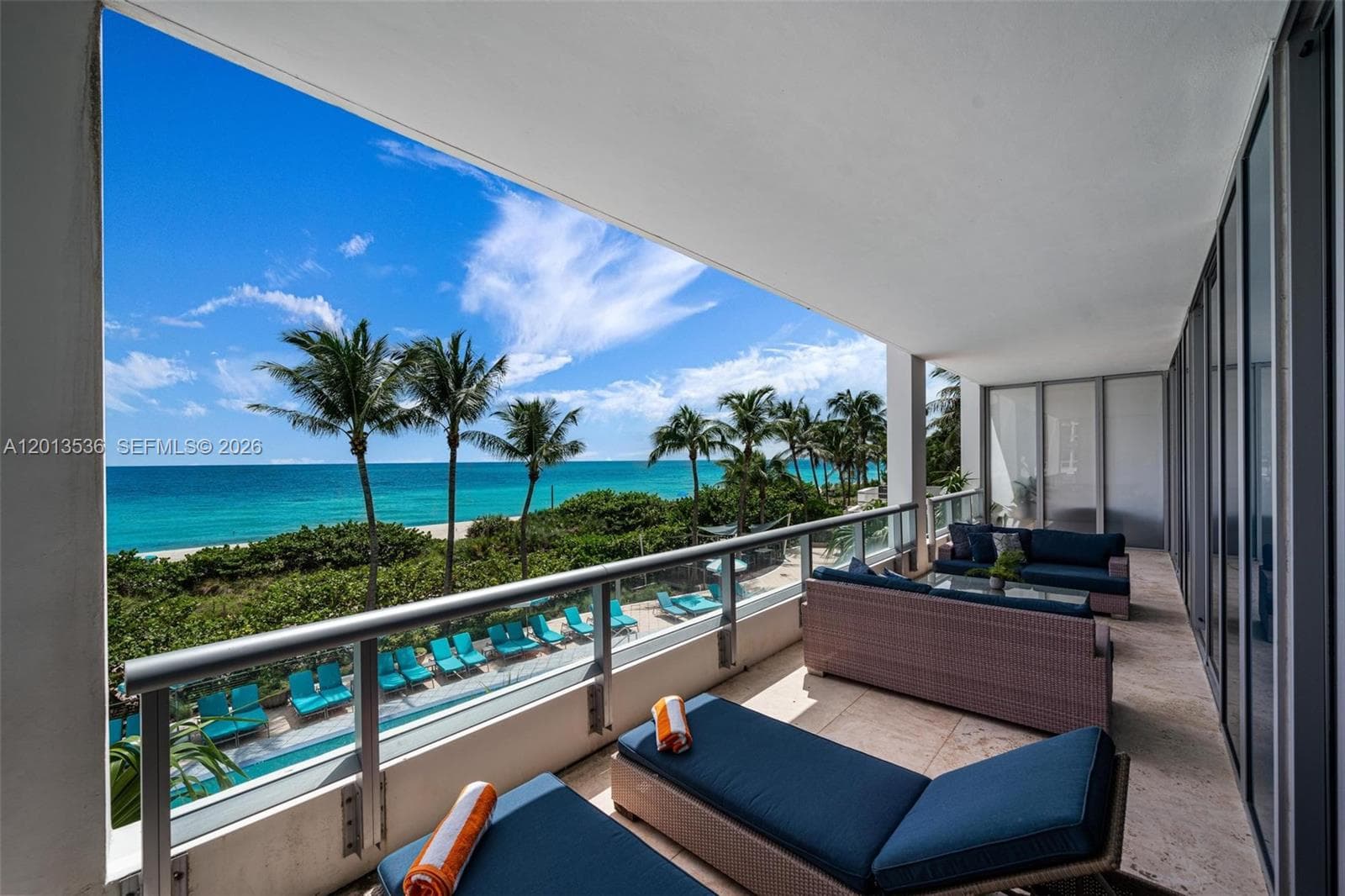A12013536 — Miami Beach