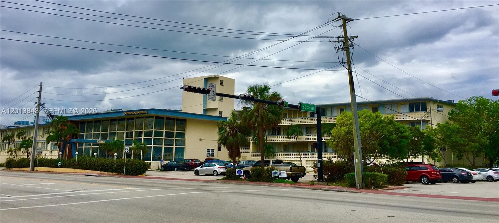 A12013848 — Miami Beach — 19
