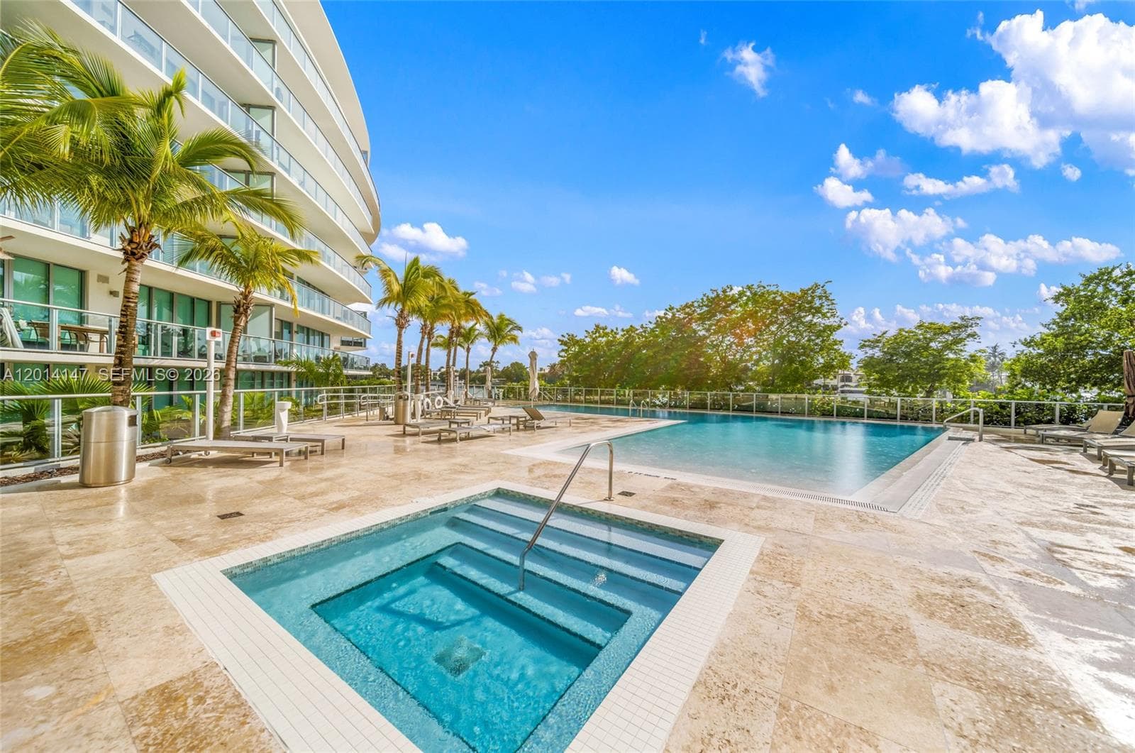 A12014147 — Miami Beach — 22