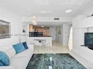 A12014535 — Miami Beach — 9