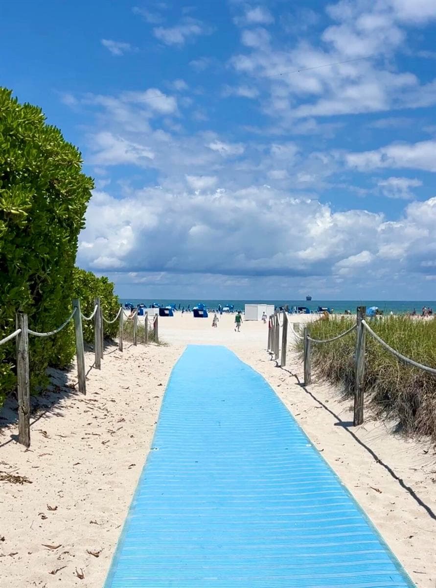 B26025235 — Miami Beach — 17