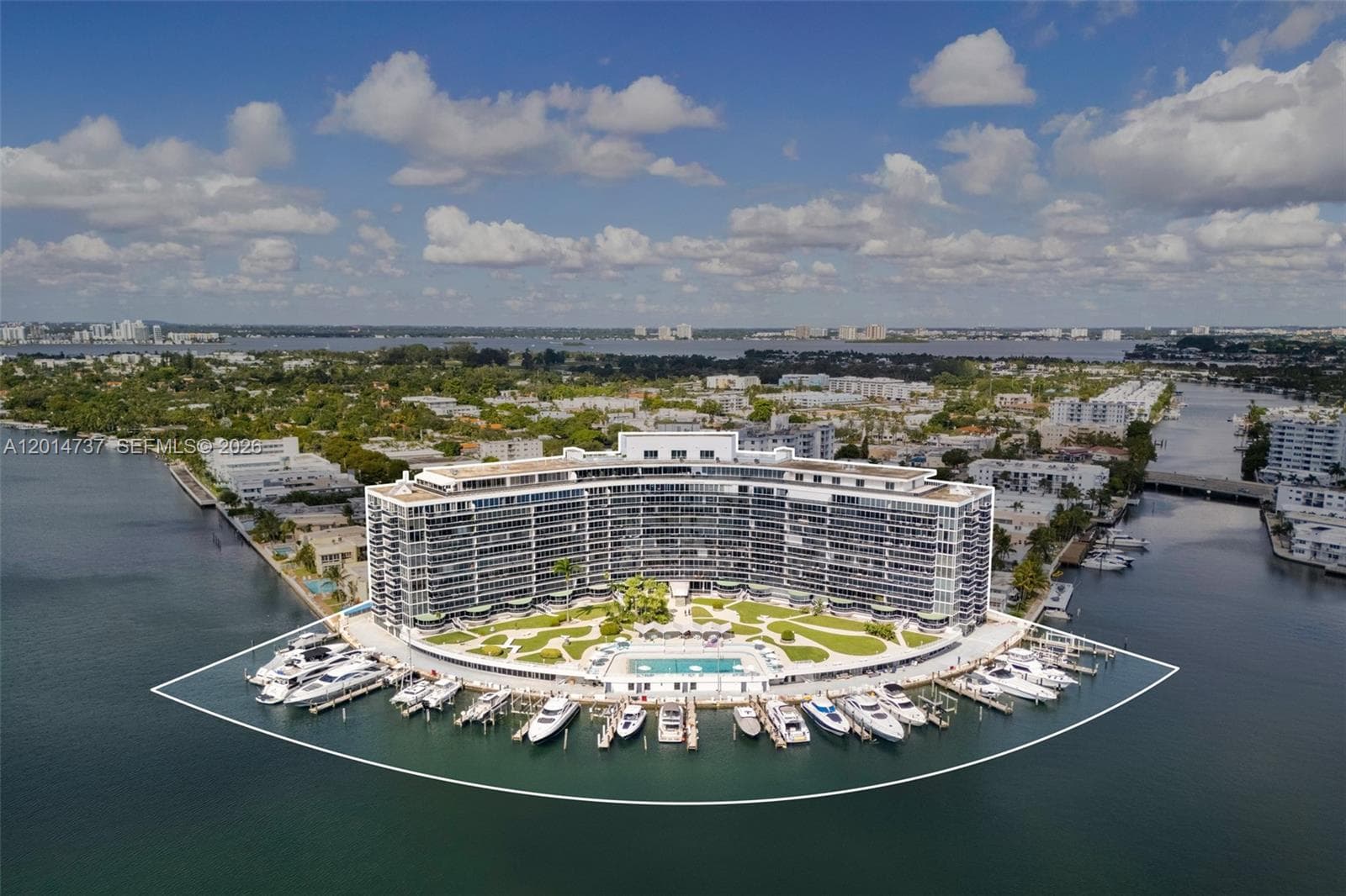 A12014737 — Miami Beach