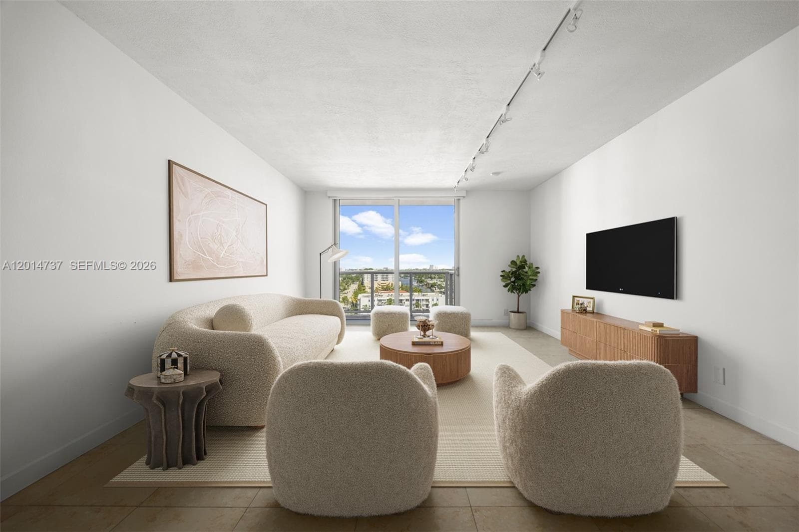 A12014737 — Miami Beach — 5