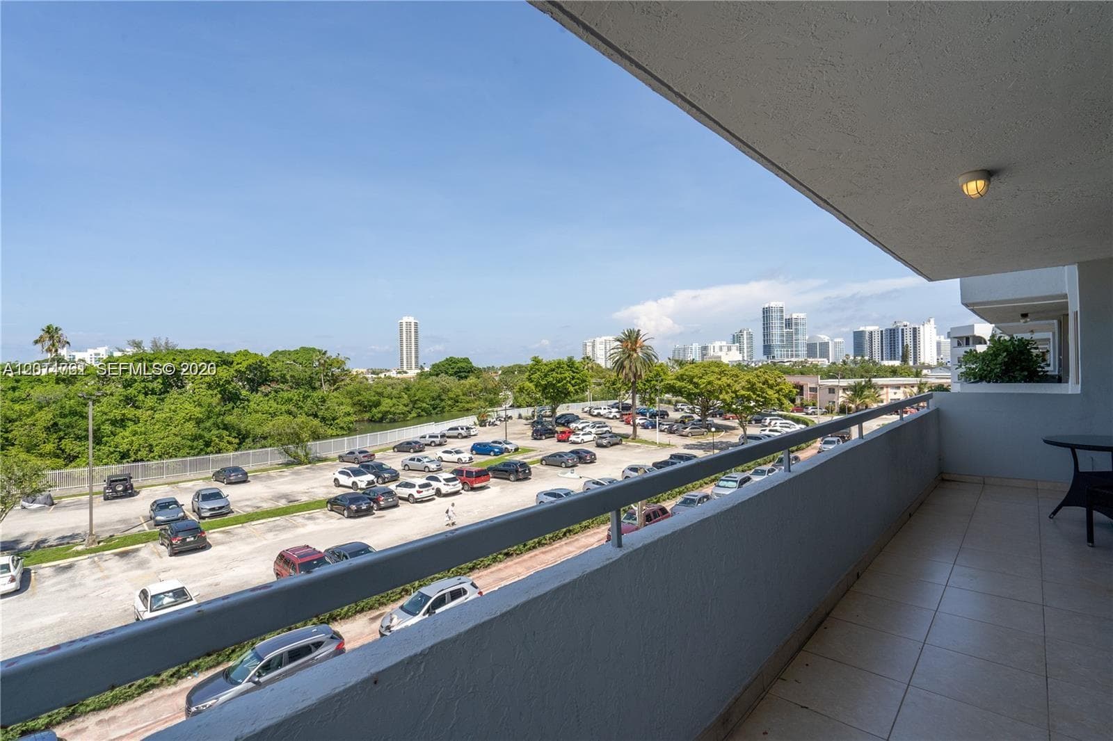 A12014761 — Miami Beach — 6