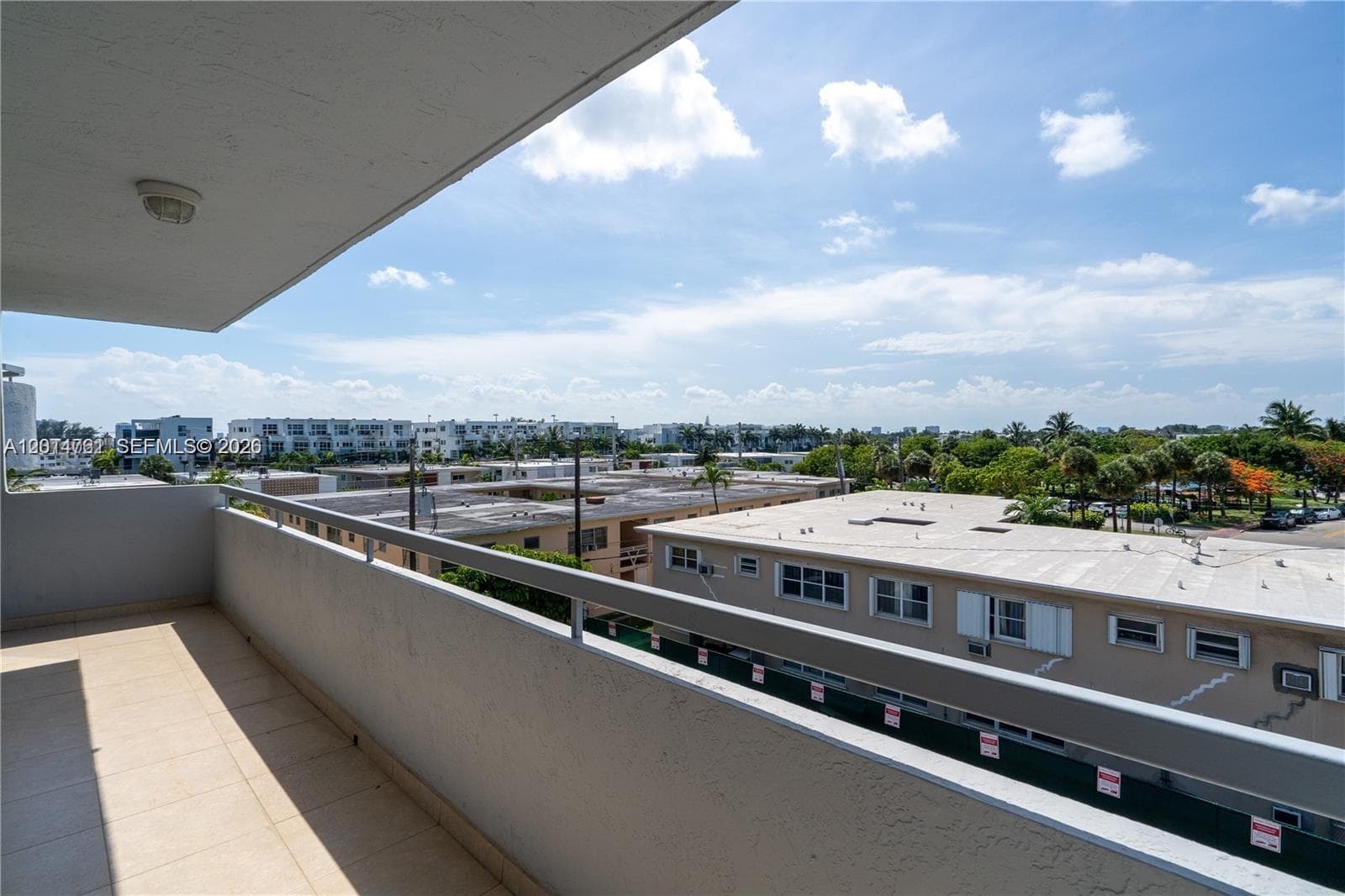 A12014761 — Miami Beach — 4