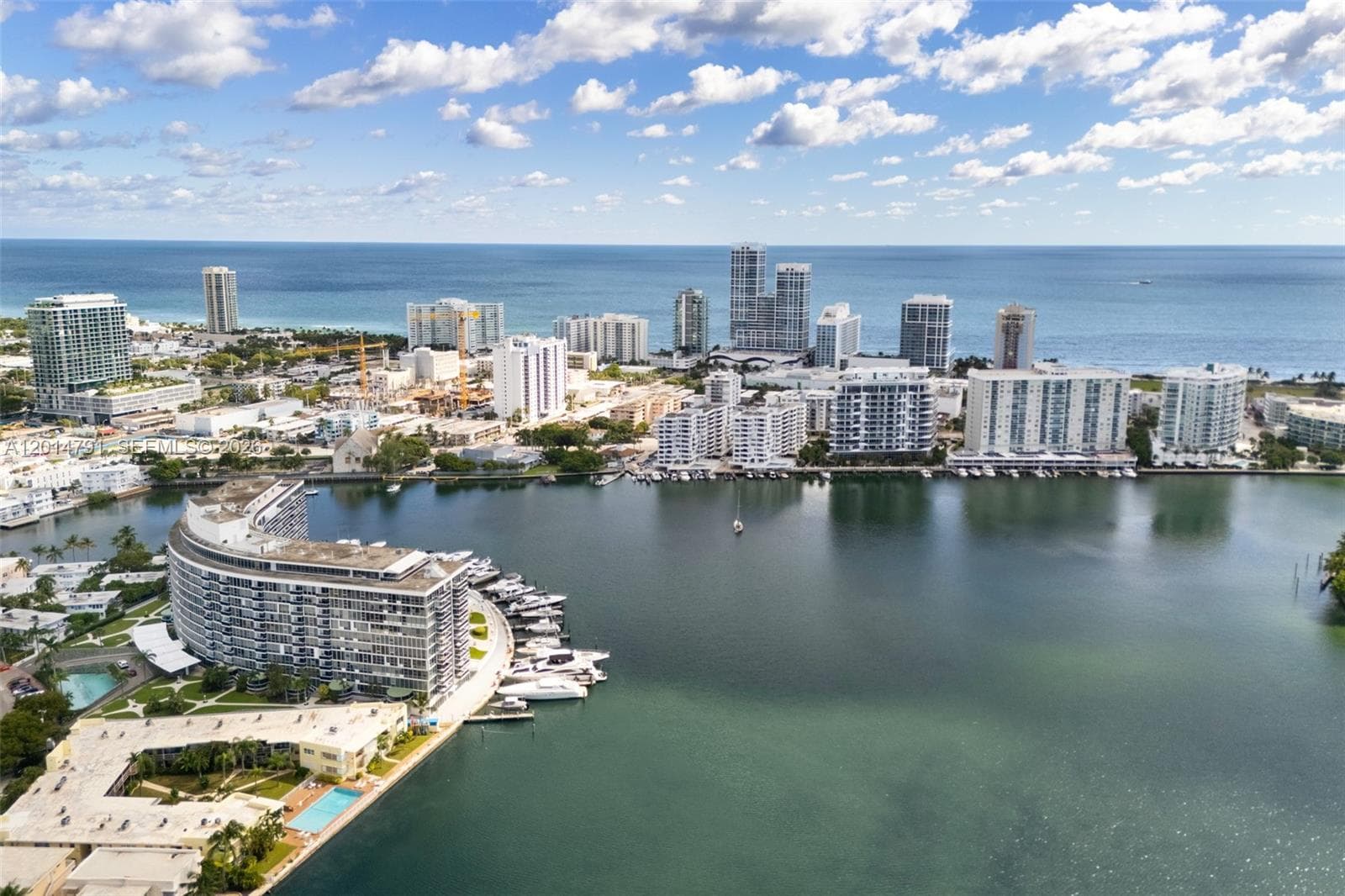 A12014791 — Miami Beach — 36