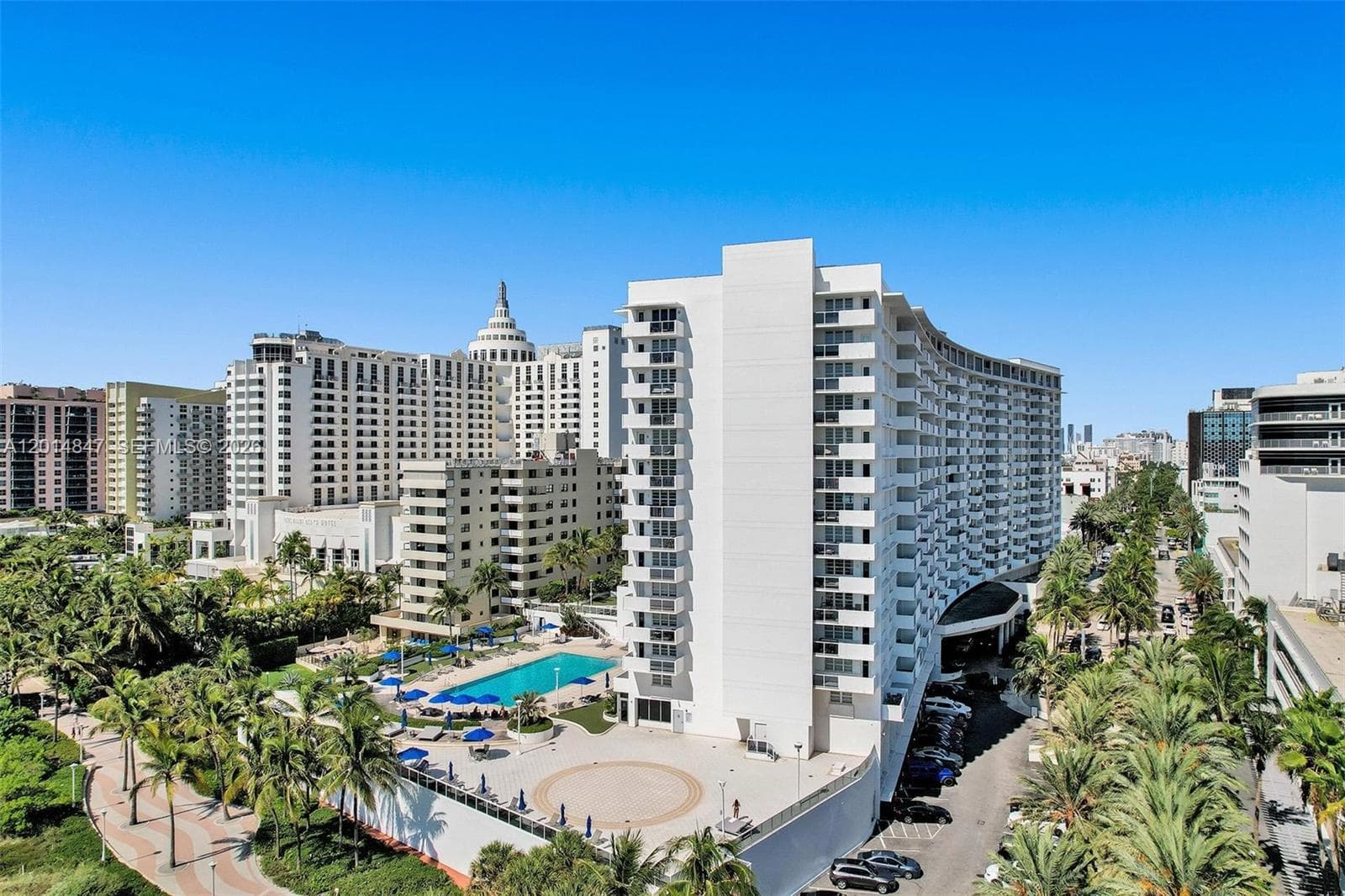 A12014847 — Miami Beach — 16