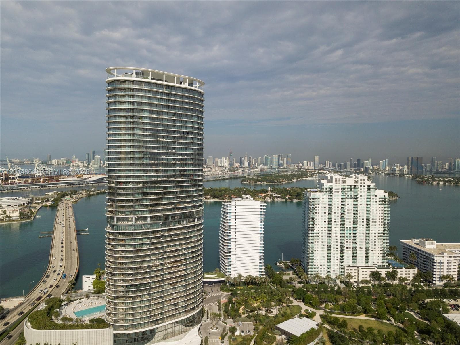 A12014864 — Miami Beach — 19