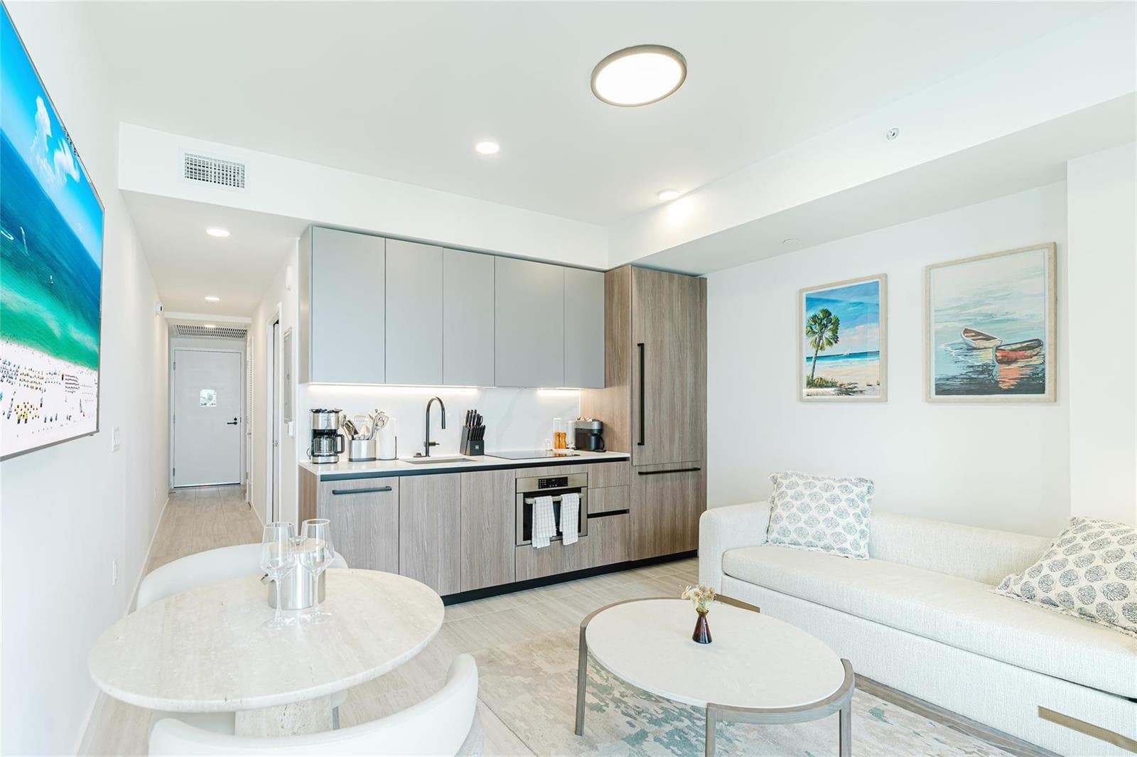 B26025711 — Miami Beach — 5