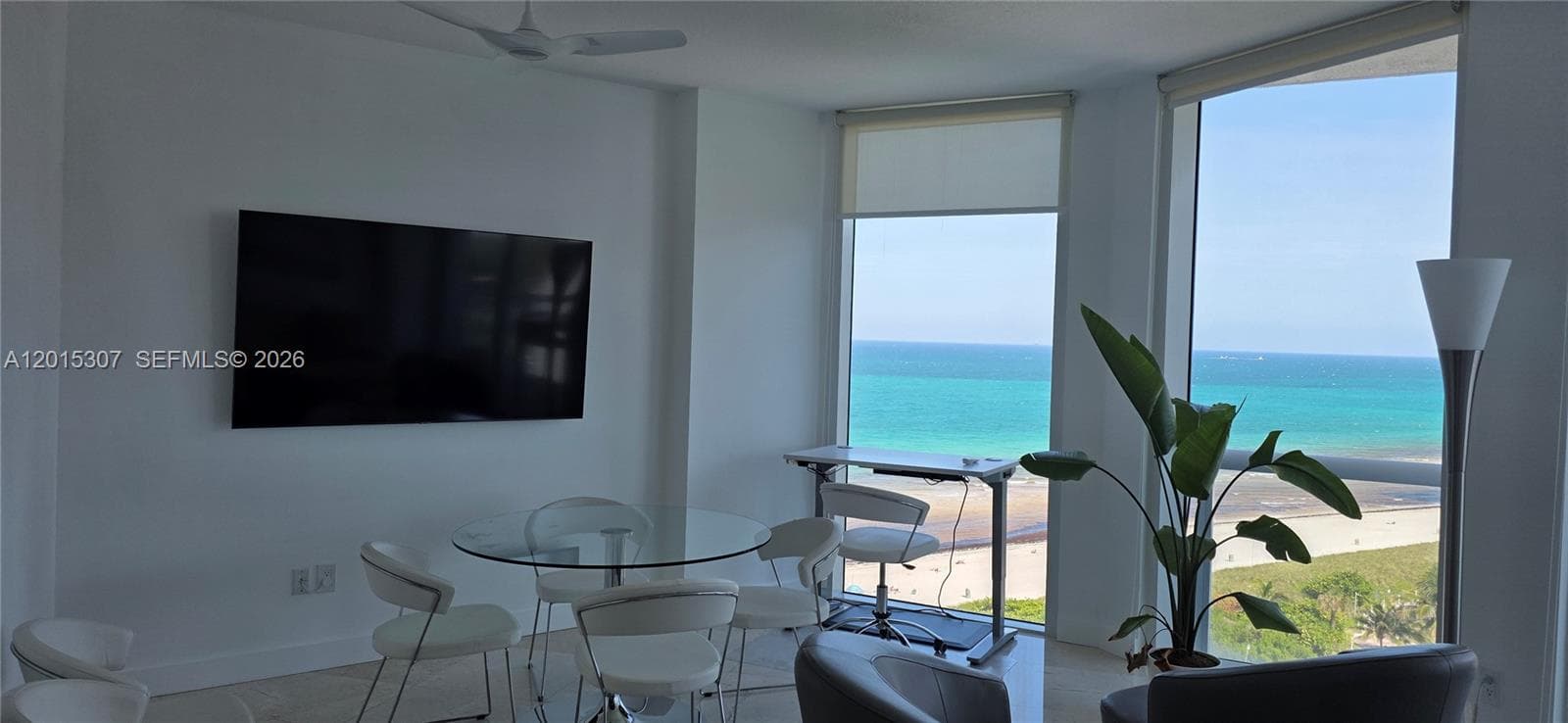 A12015307 — Miami Beach — 18