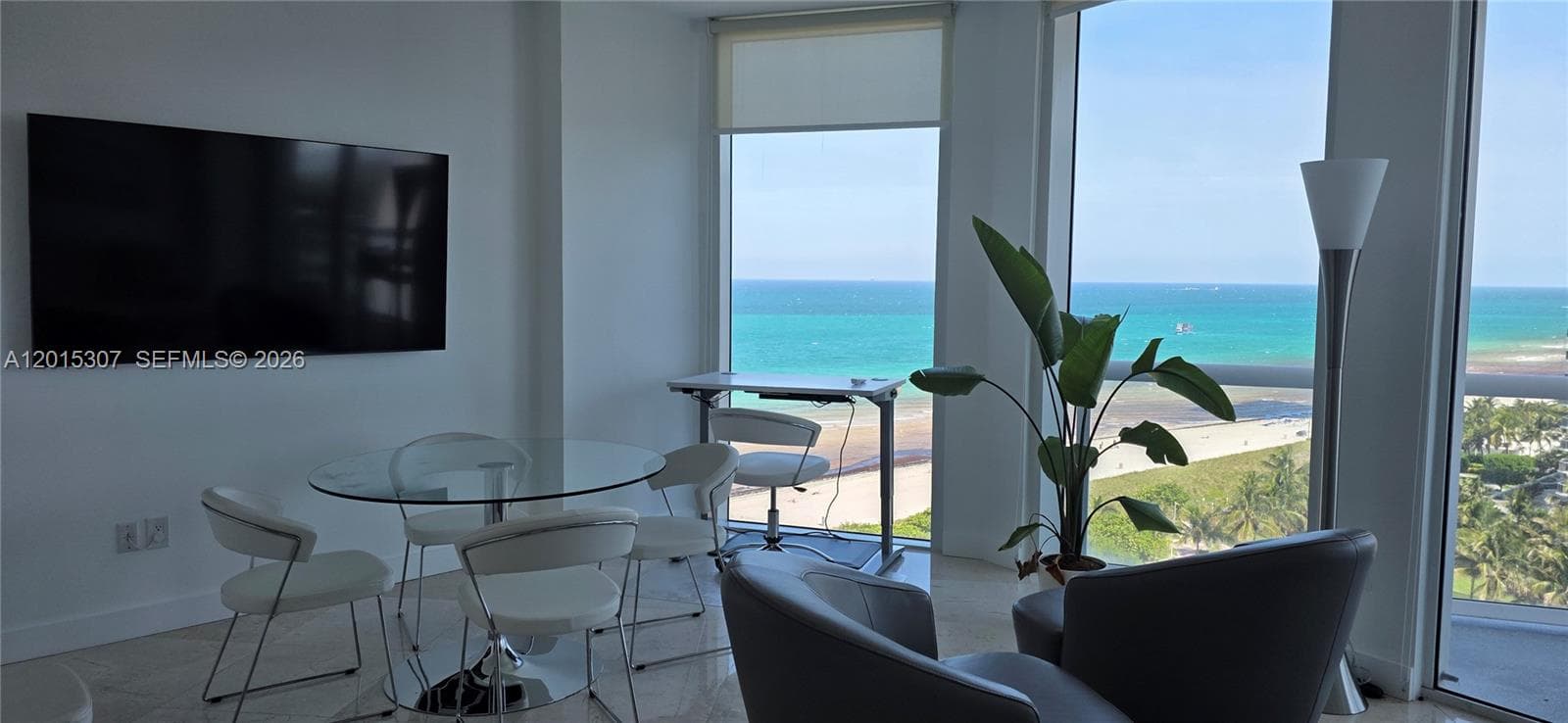 A12015307 — Miami Beach — 21