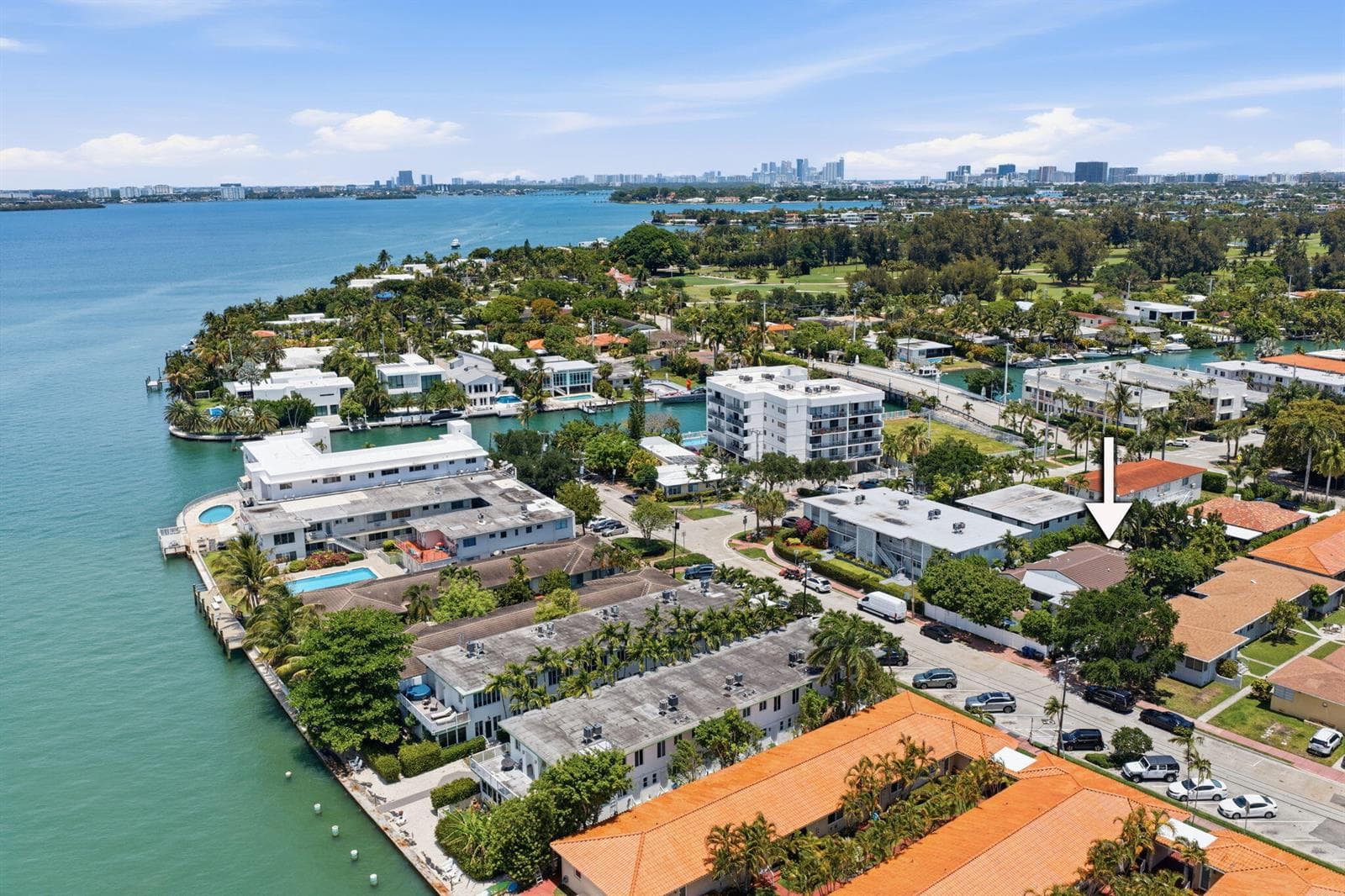 B26025747 — Miami Beach — 17