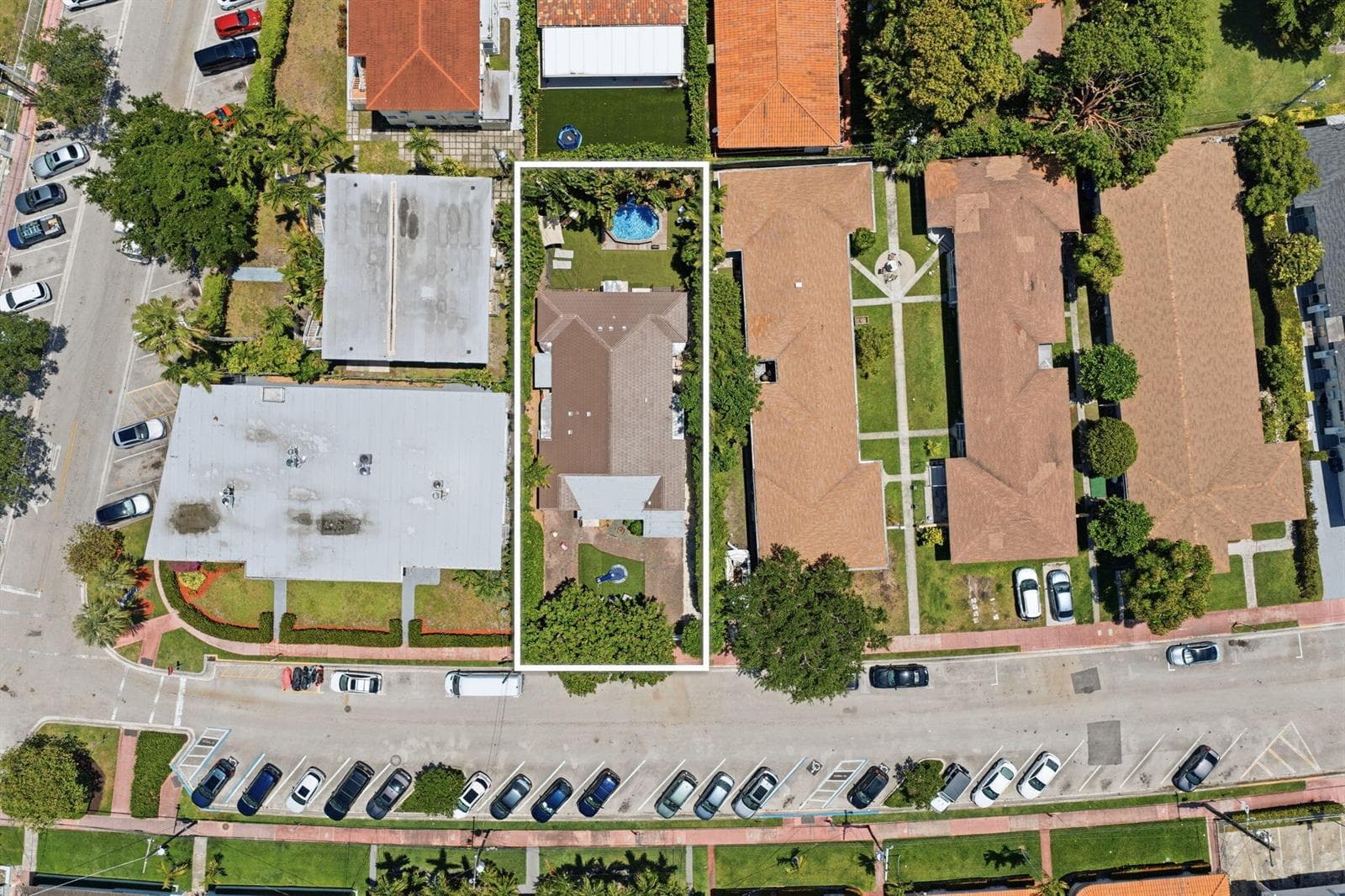 B26025747 — Miami Beach — 3